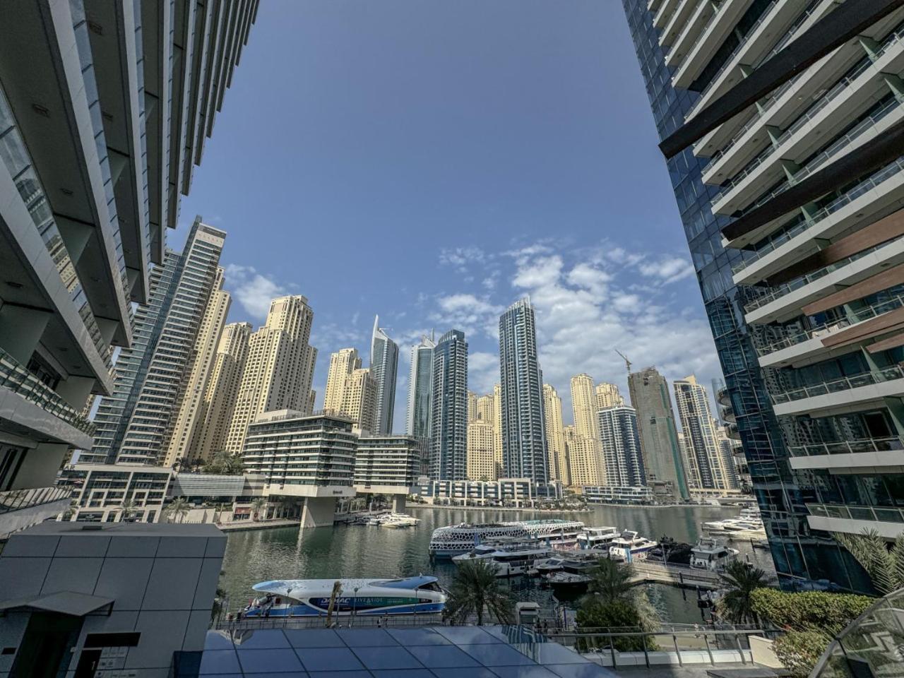 Waterfront Studio, Perfectly Located In Marina