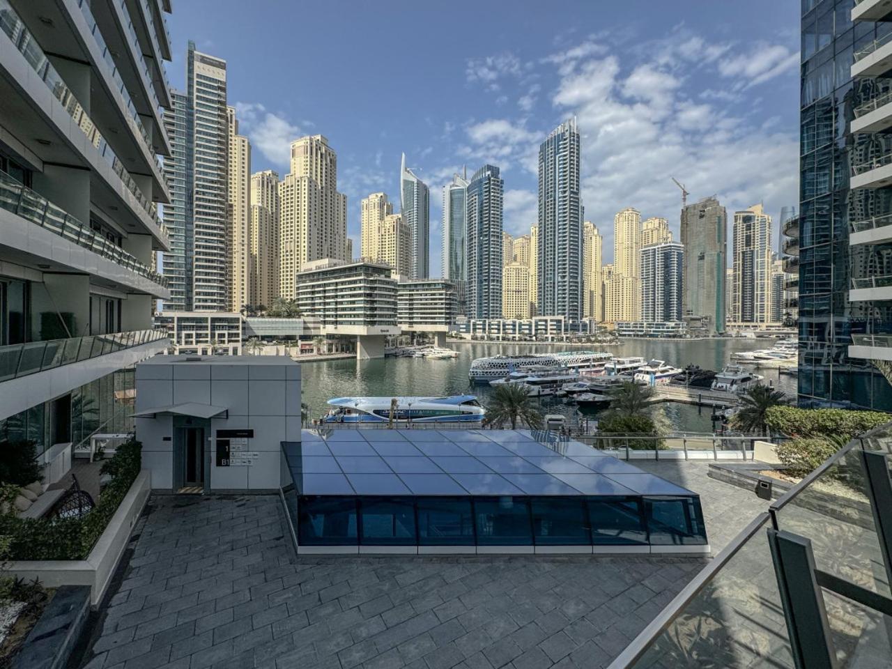 Waterfront Studio, Perfectly Located In Marina Apartment Dubai