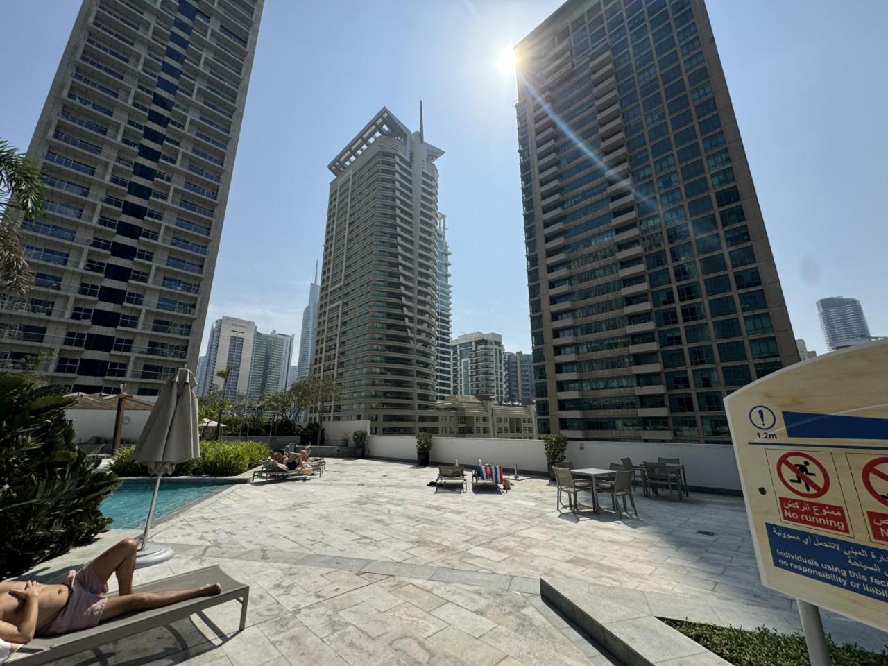 Apartment Waterfront Studio, Perfectly Located In Marina Dubai