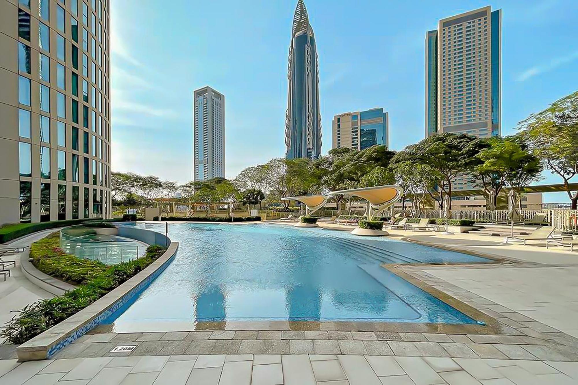 Burj Vista Luxury 2br ,full Burj Khalifa View ,direct Mall & Metro Access * Dubai