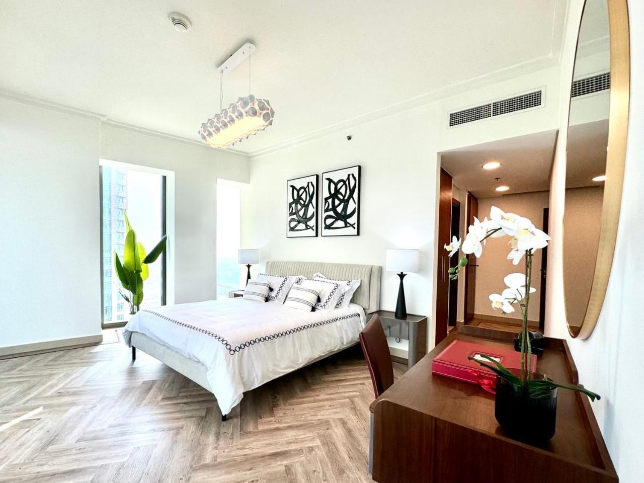 Apartment Burj Vista Luxury 2br ,full Burj Khalifa View ,direct Mall & Metro Access