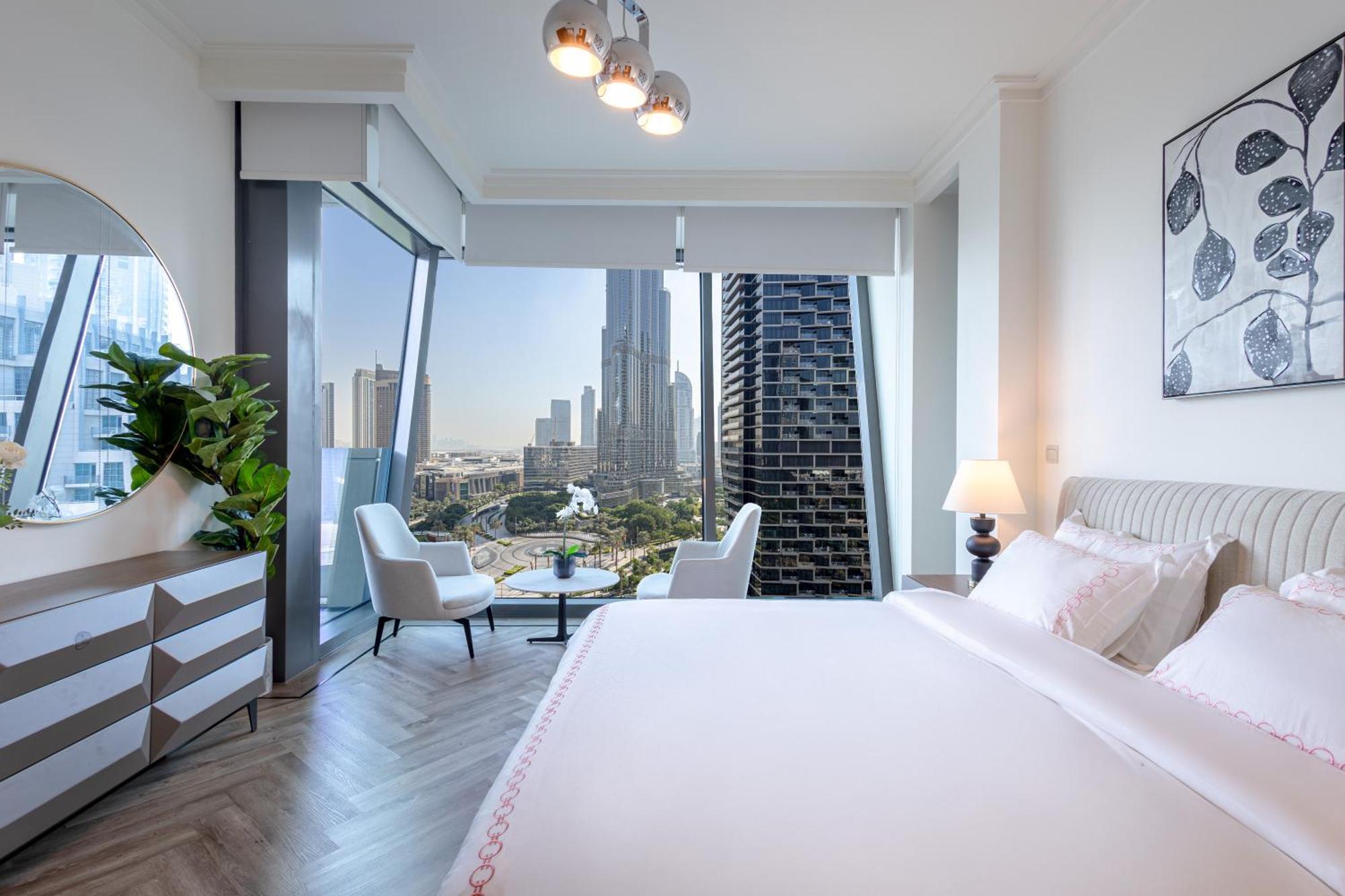 Burj Vista Luxury 2br ,full Burj Khalifa View ,direct Mall & Metro Access Dubai