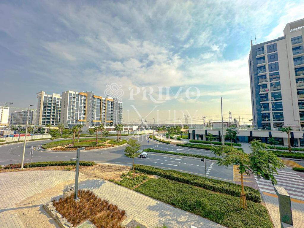 Apartment Prime Studio Apt At Azizi Riviera 45, Meydan Dubai