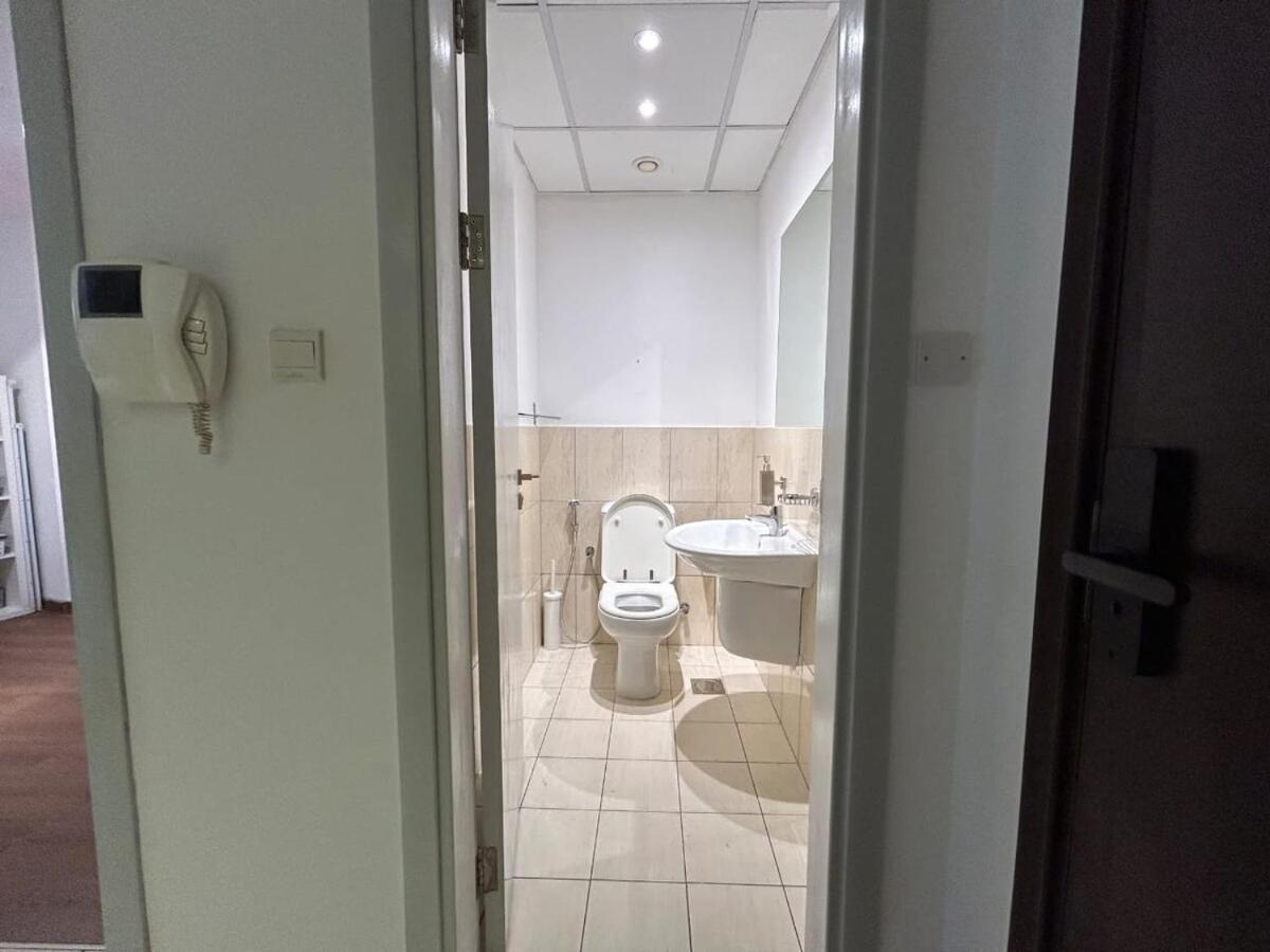 Apartment Modern 1 Bedroom In Jvc *