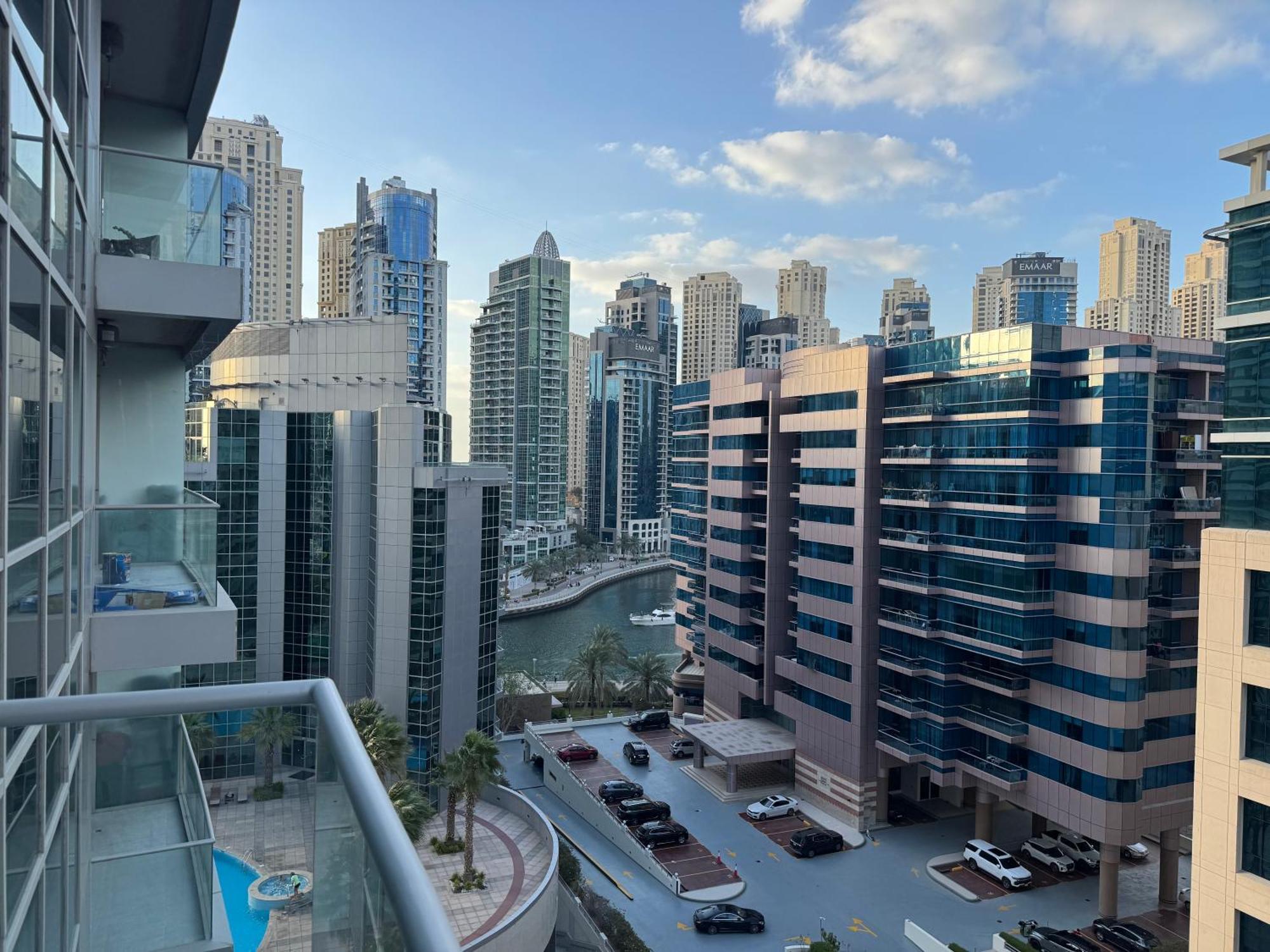 Prime Location Marina Apartment
