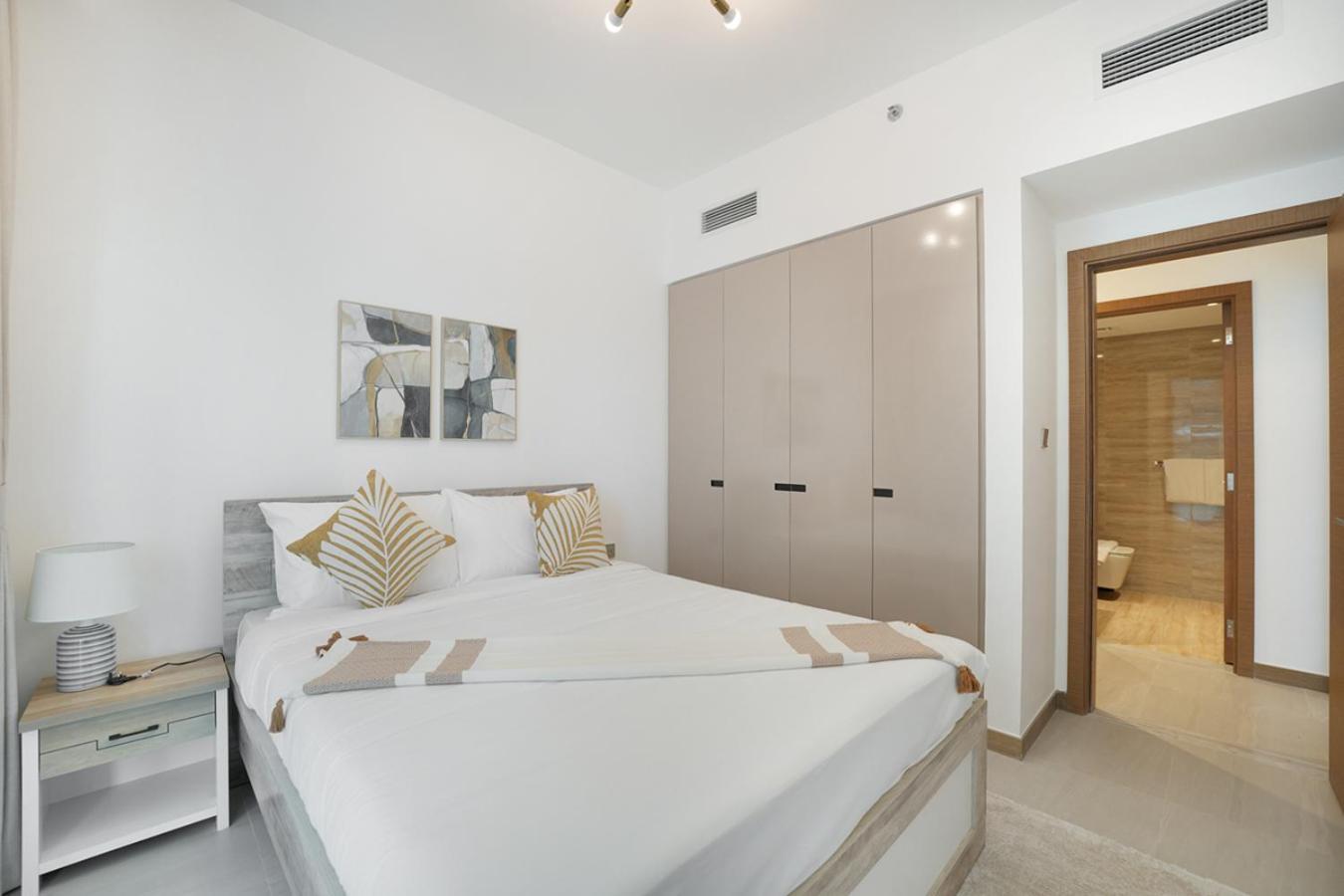 Easygo- Lavish 2br-terrace-view-infinity Pool *