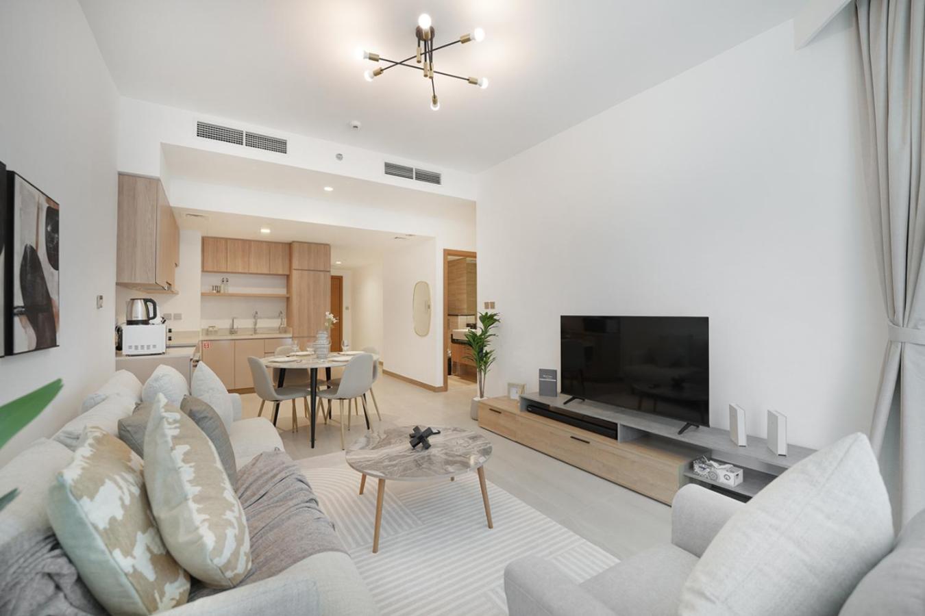 Easygo- Lavish 2br-terrace-view-infinity Pool *