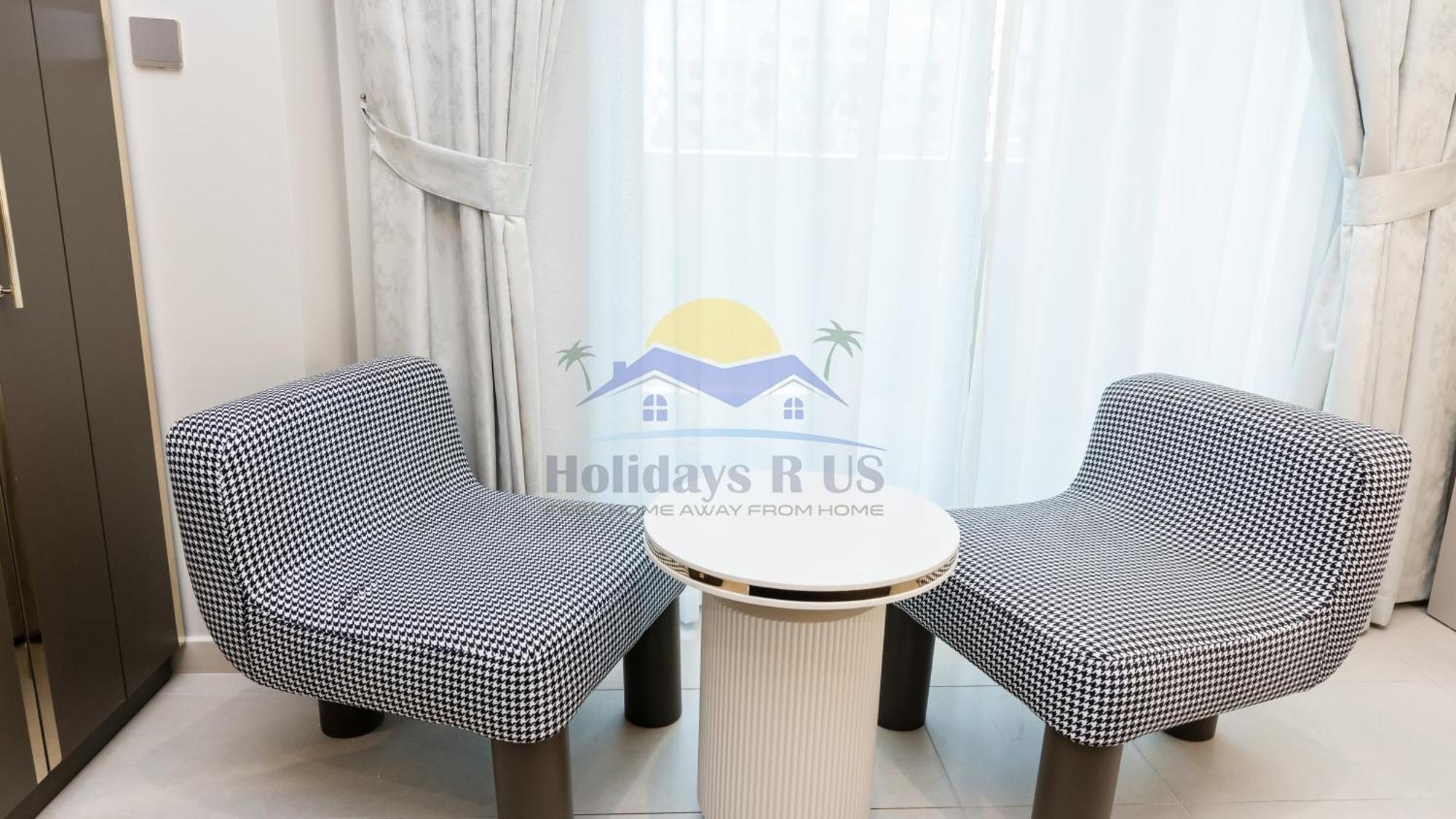 Holidays R Us 4 Bedroom Boulevard View Villa Dubai