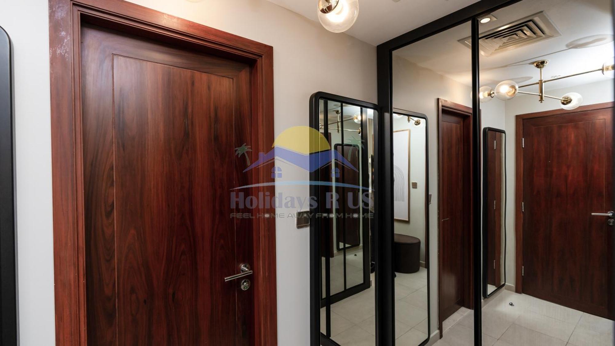 Villa Holidays R Us 4 Bedroom Boulevard View Dubai