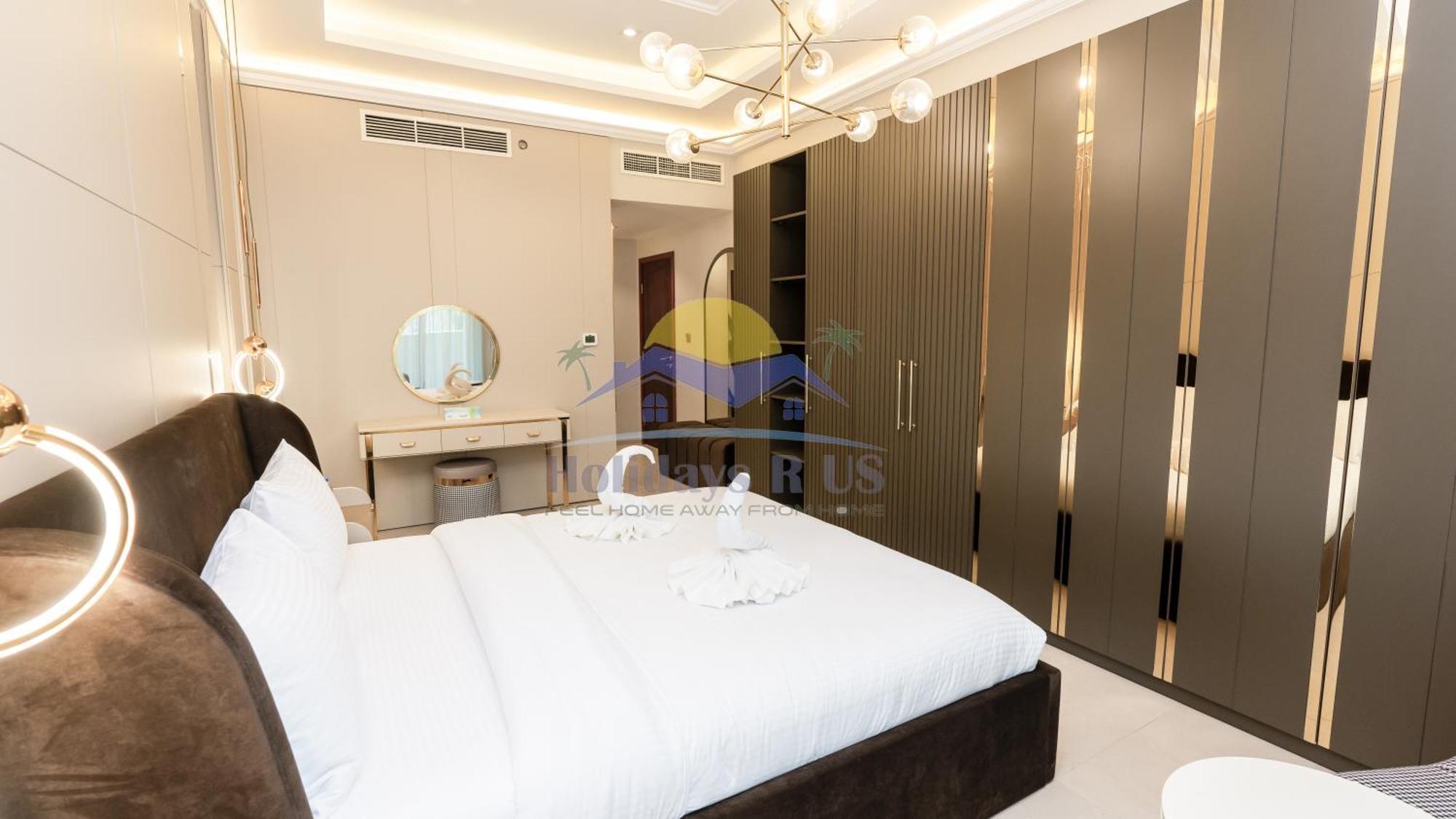 Holidays R Us 4 Bedroom Boulevard View * Dubai