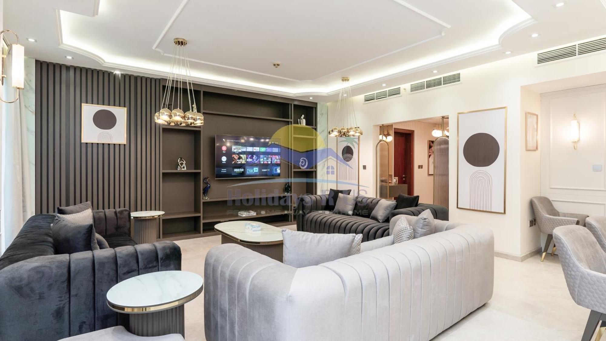 Villa Holidays R Us 4 Bedroom Boulevard View Dubai