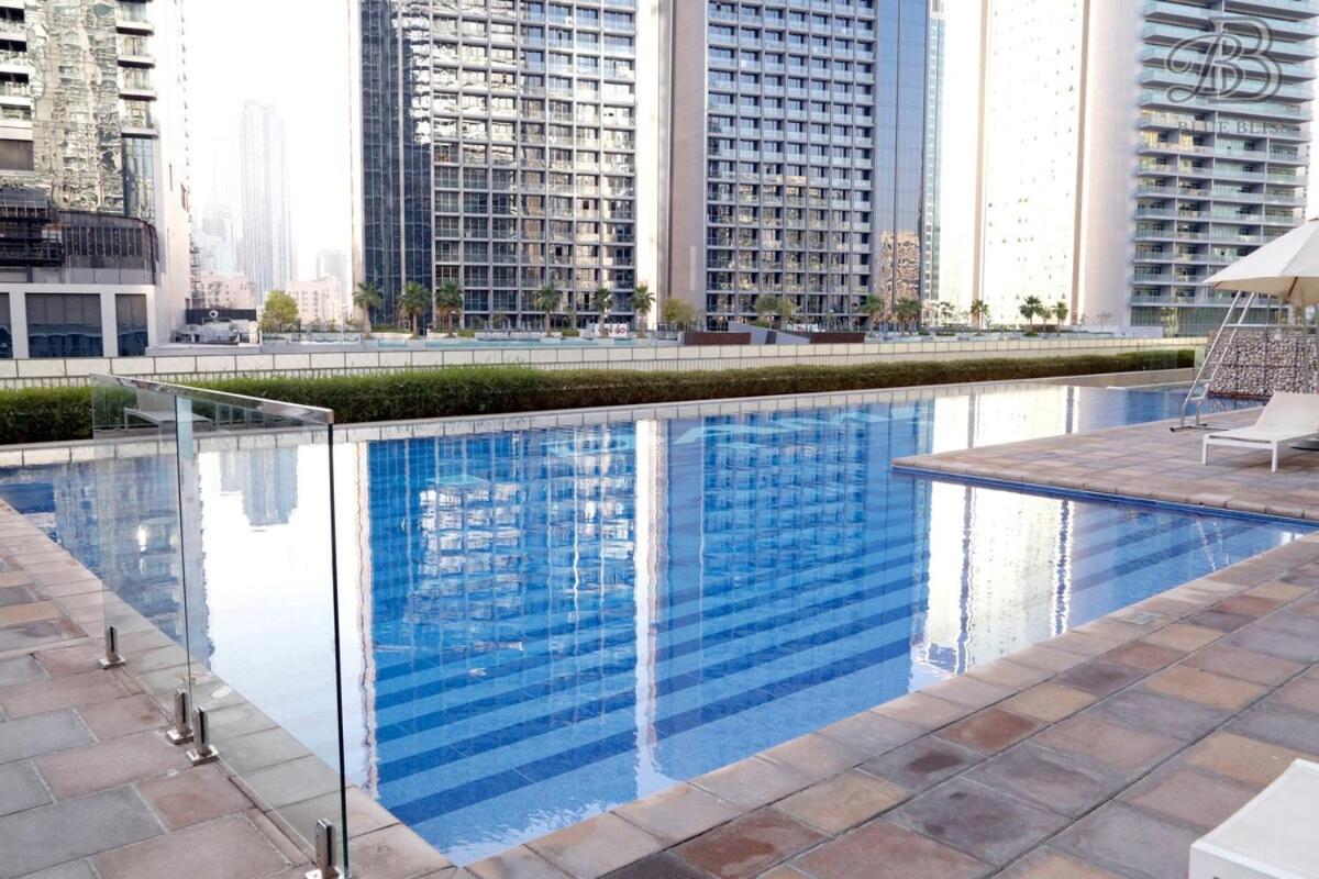 Apartment Stylish 2br In Business Bay Burj & Creek Views *