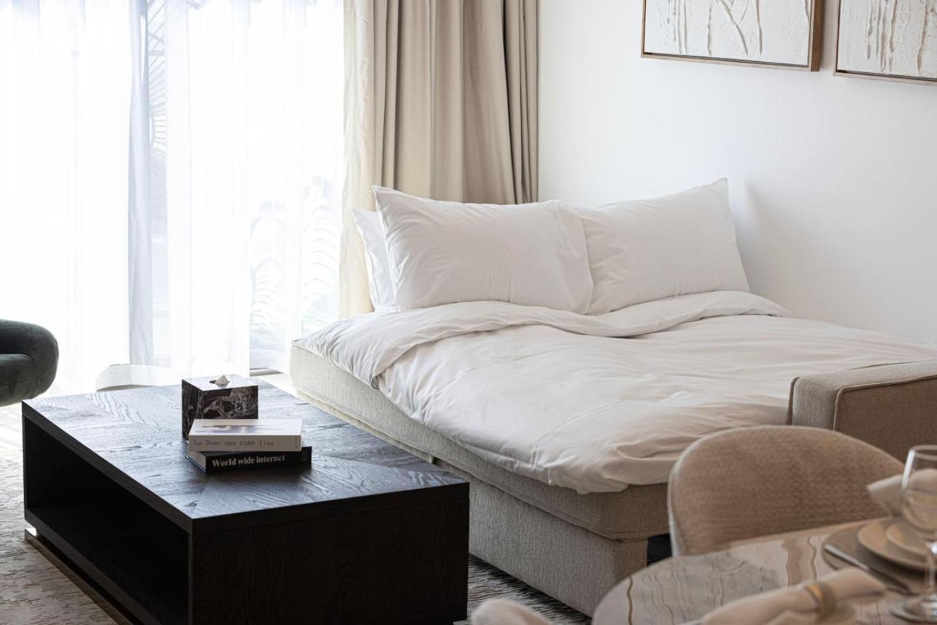 Modern Comfort - Views In Prime Downtown - 2br 6 Guests * Dubai
