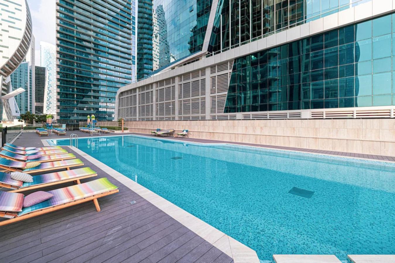 Incredible Views - Infinity Pool - New - 2br 6 Pax Apartment *