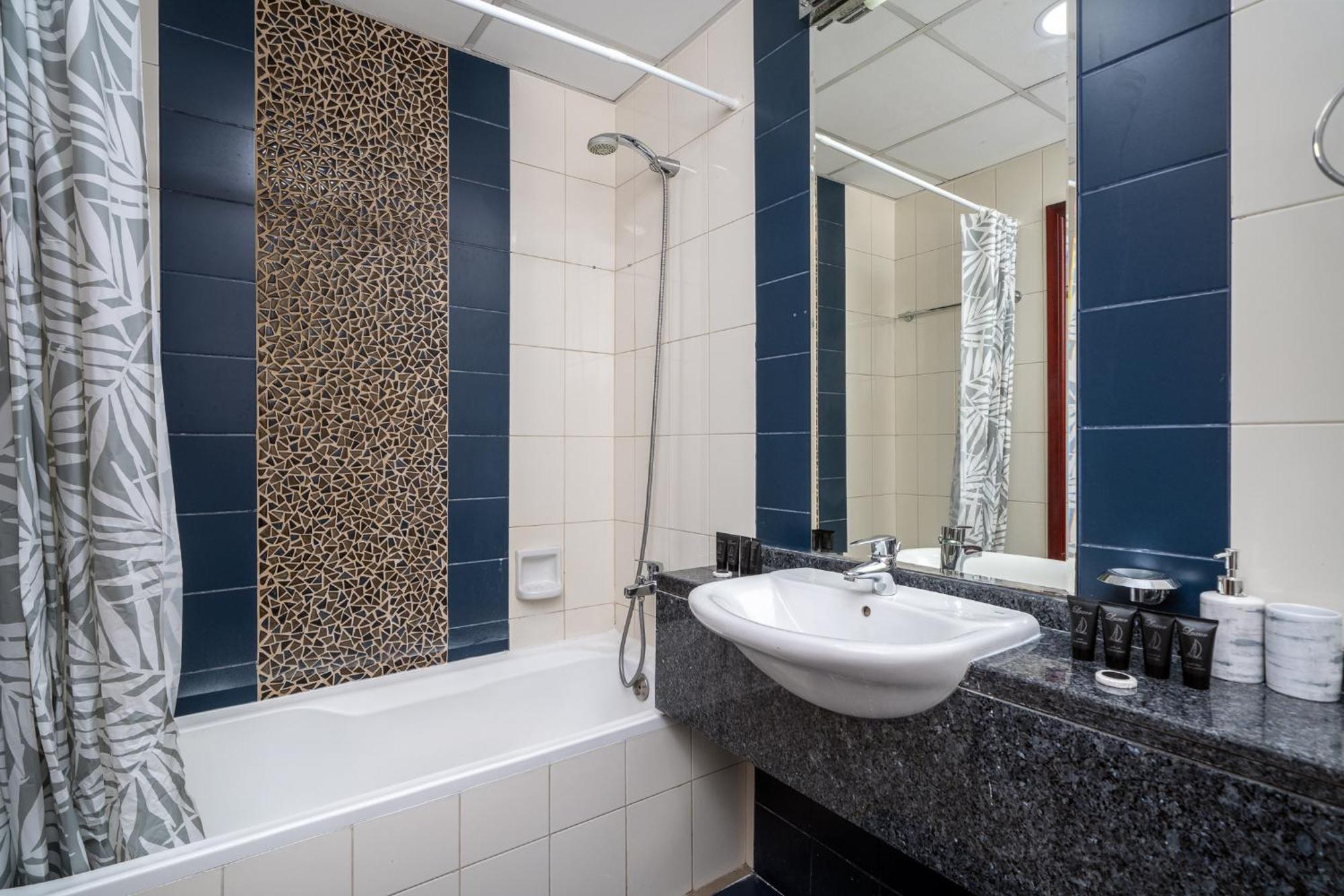 Apartment Spacious 2-Bedroom Apartment At Missoni, Steps From Dubai Canal, Business Bay *