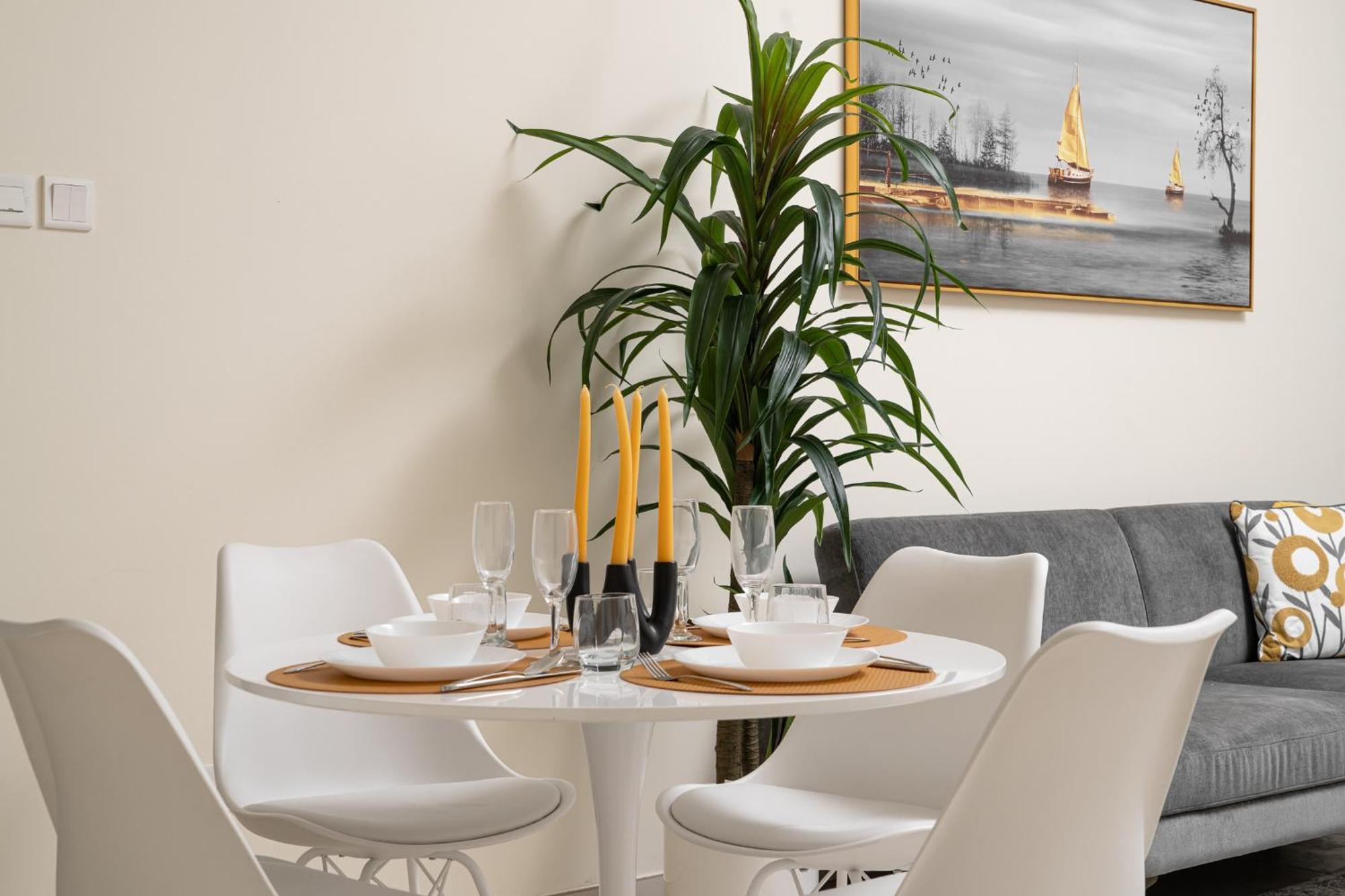 Apartment Spacious 2-Bedroom Apartment At Missoni, Steps From Dubai Canal, Business Bay