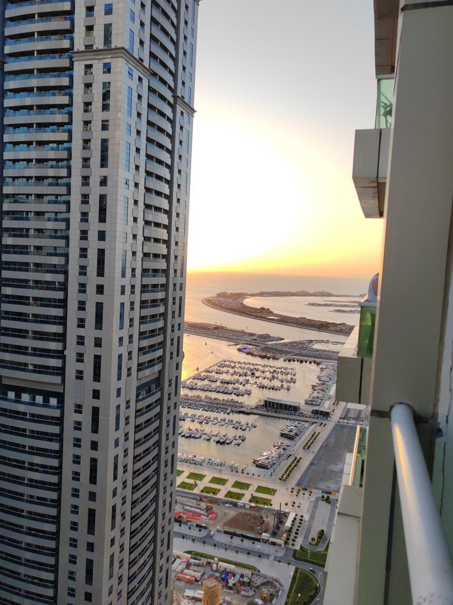 Private Master Marina Next To Marriott * Dubai