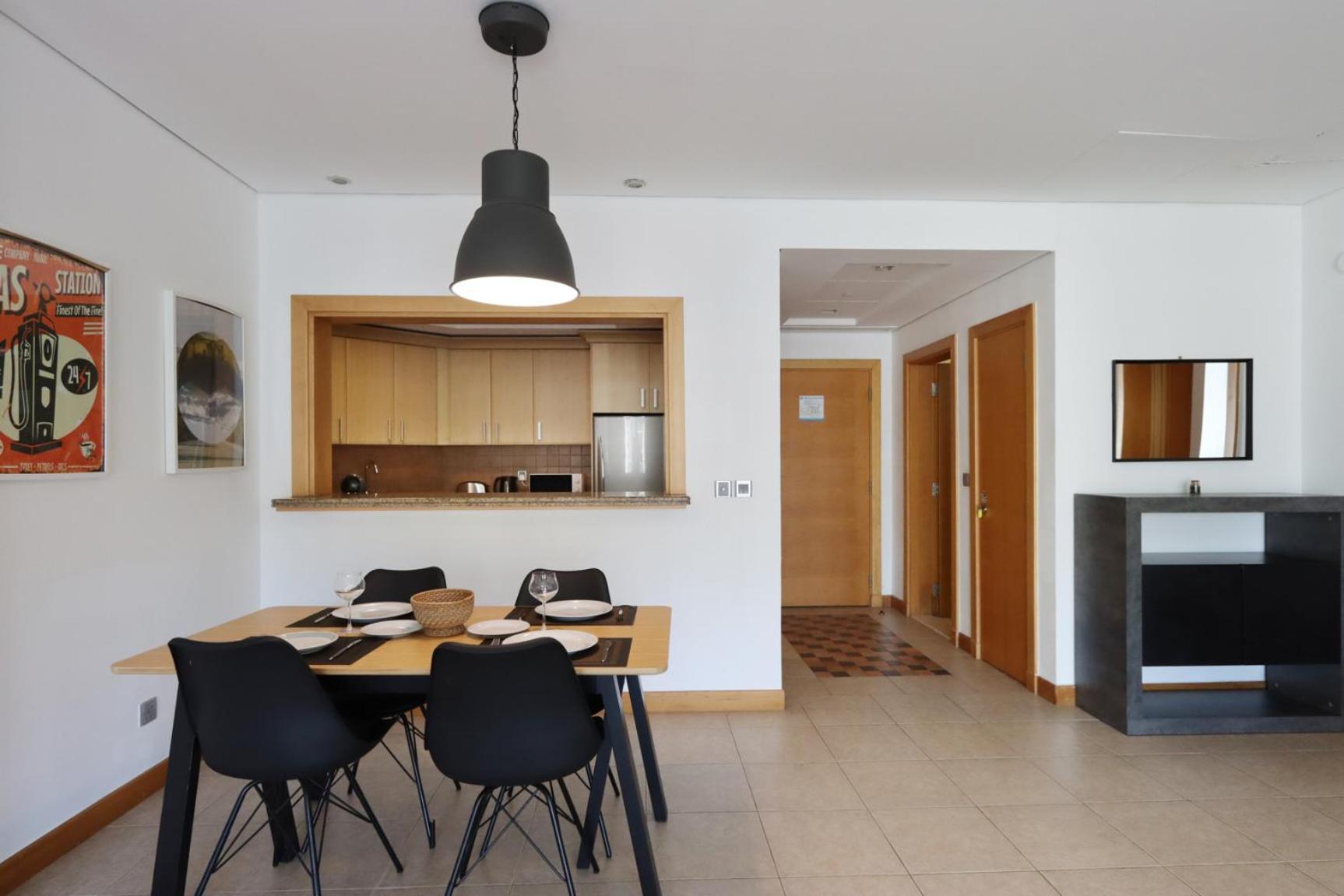 Spacious 1 Bedroom In Shoreline Near Palm Mall Dubai