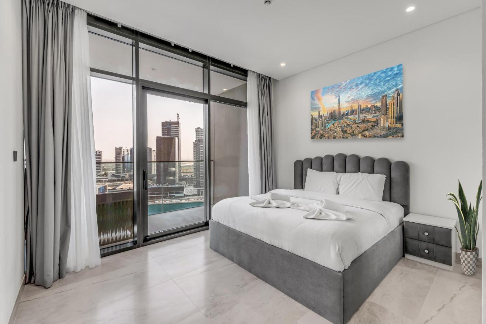 Spectacular Burj Khalifa & Canal View New 2br Apartment *