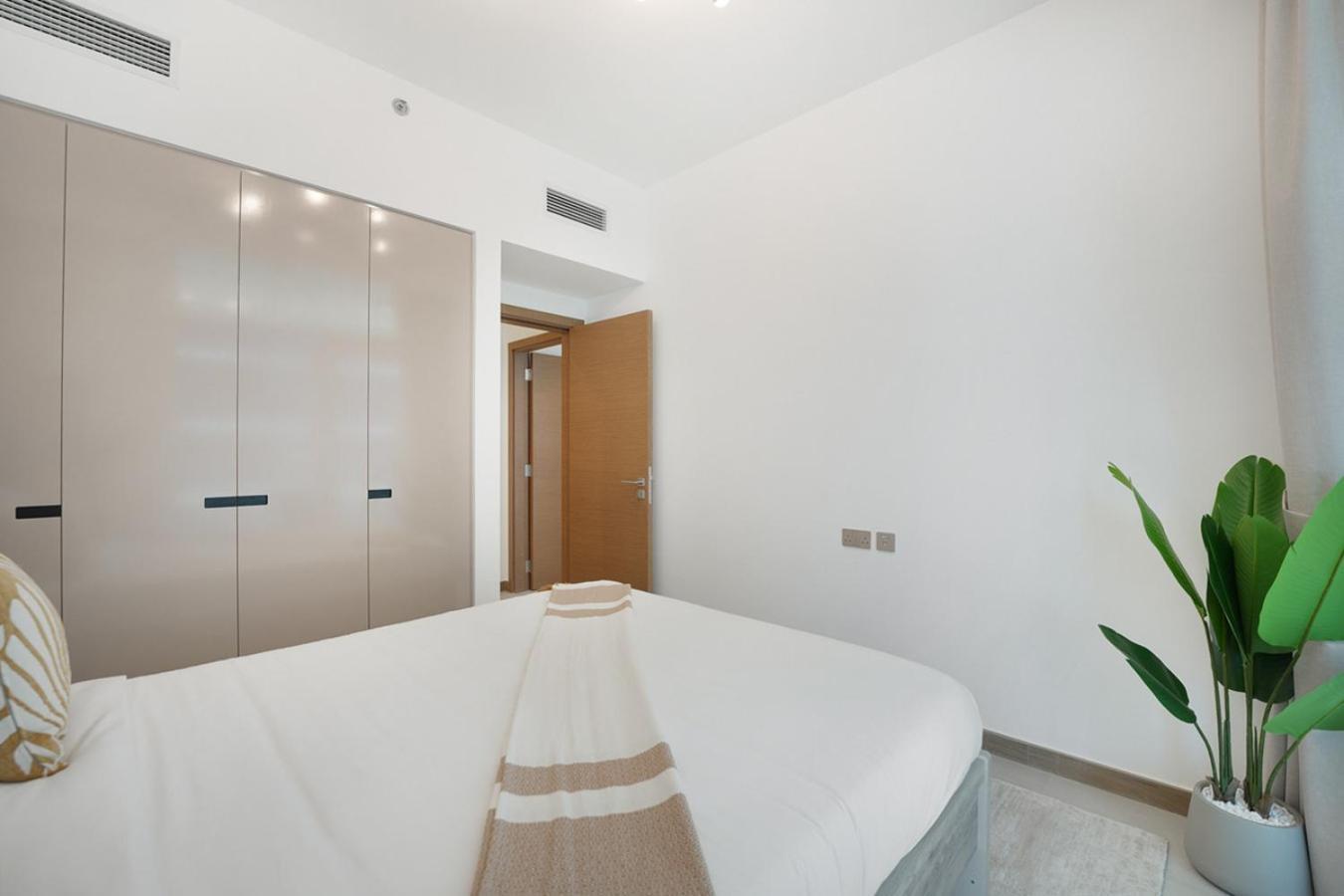 Apartment Easygo- Lavish 2br-terrace-view-infinity Pool Dubai