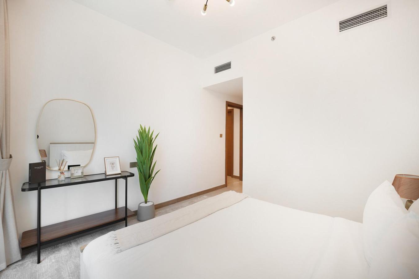 Easygo- Lavish 2br-terrace-view-infinity Pool