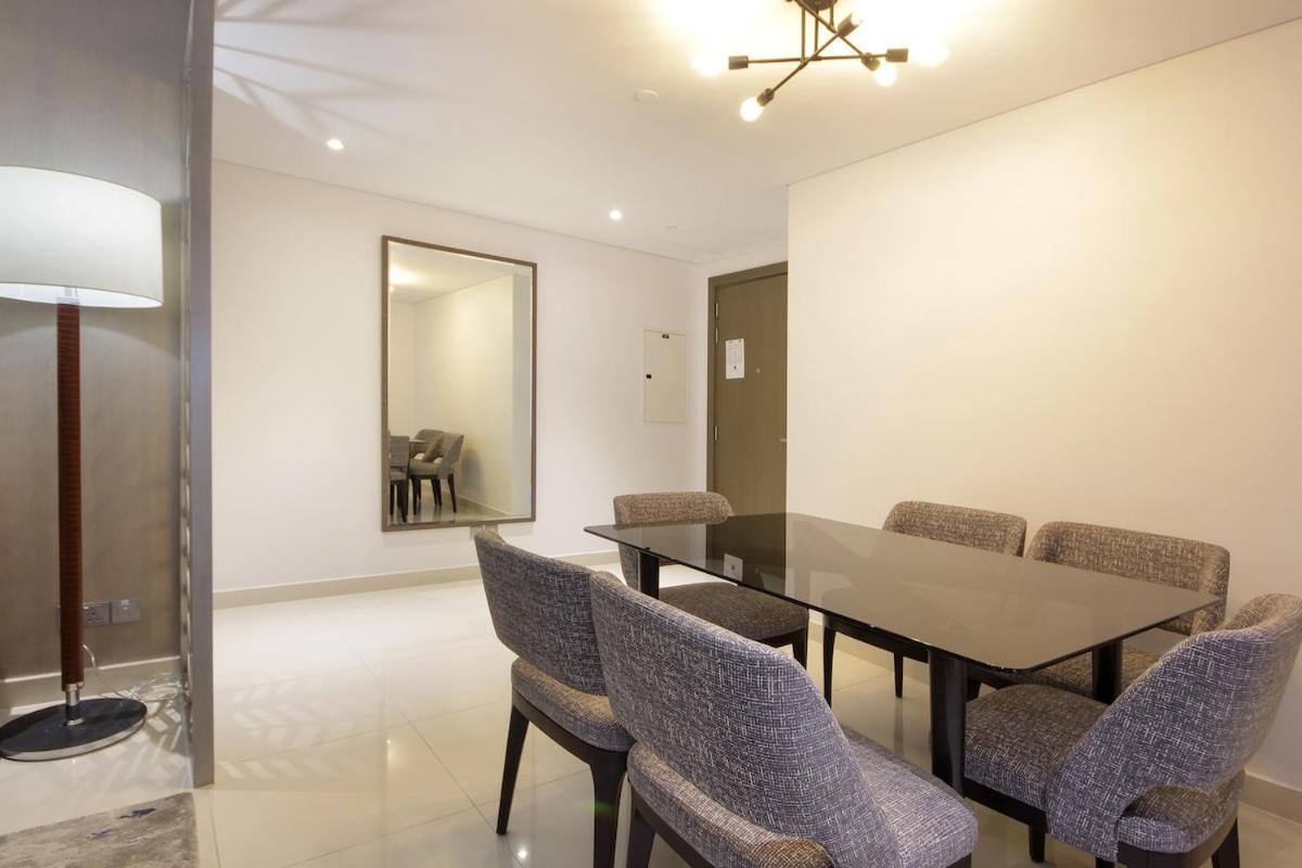 Exclusive 2br Damac Prive With Balcony & Canal View Apartment Dubai
