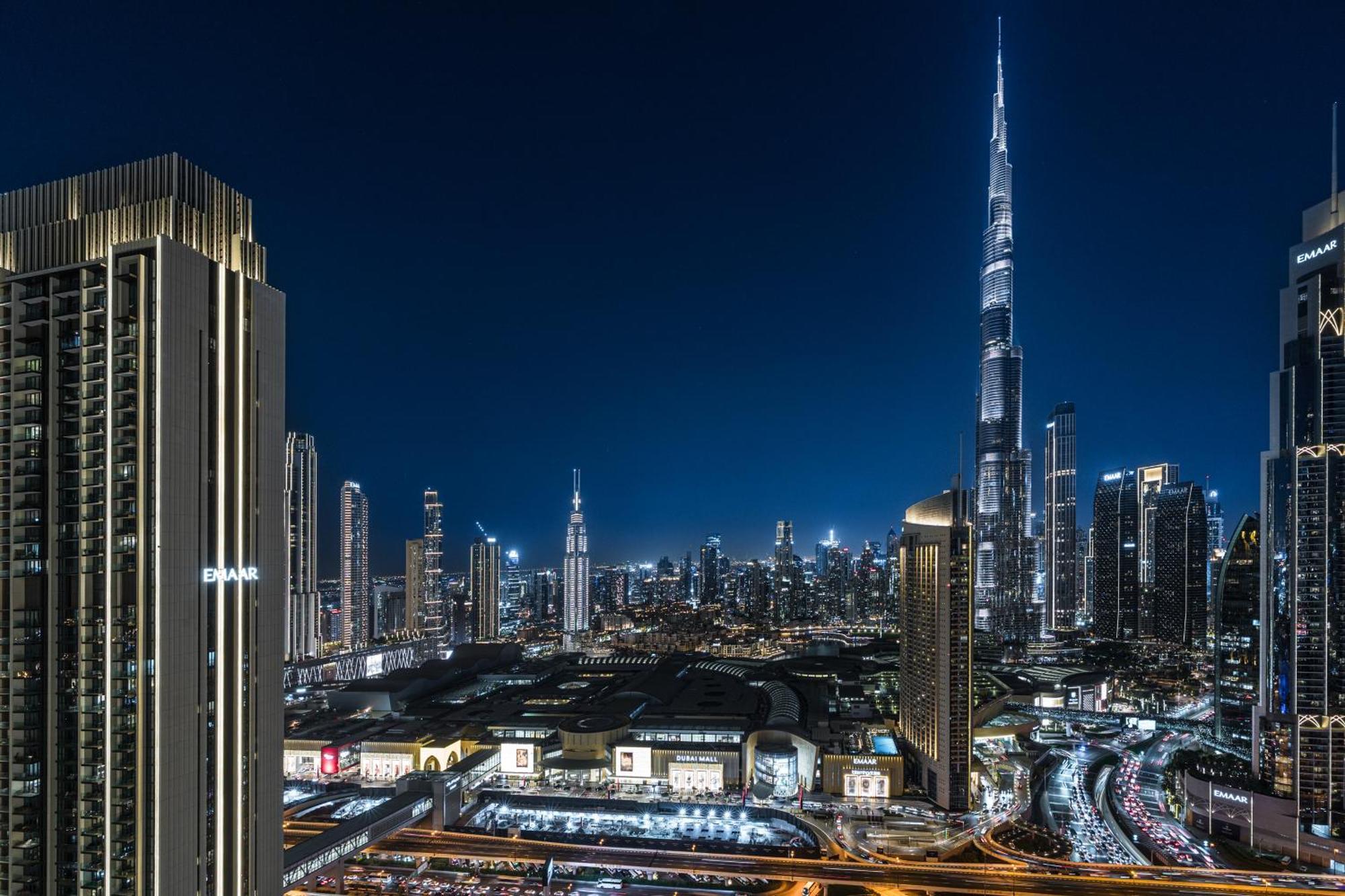 Mall Connection - Burj Views - Turf Balcony