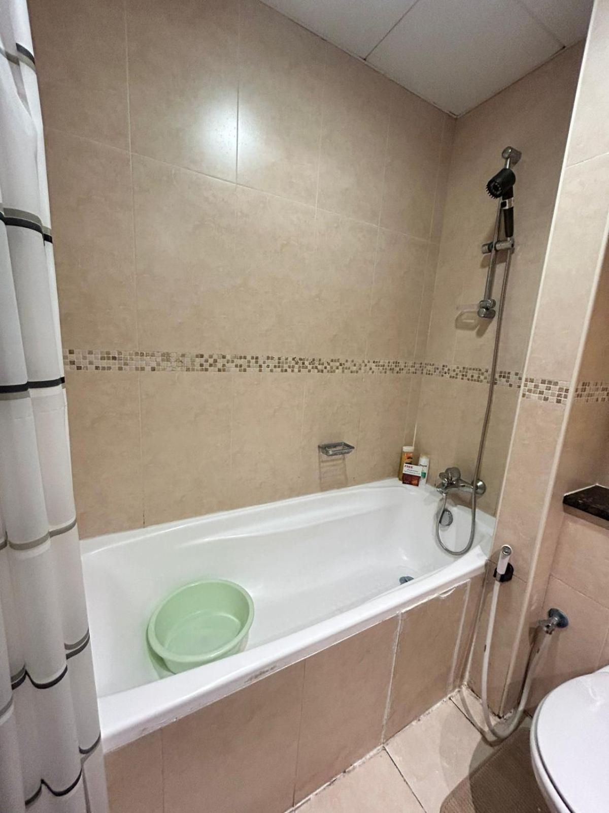 Apartment Click - Jlt - & Balcony Lakes View Entire -jn *
