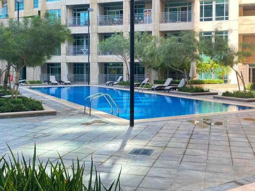 Burj Views 3 Min From Mall Luxury Downtown Apartment