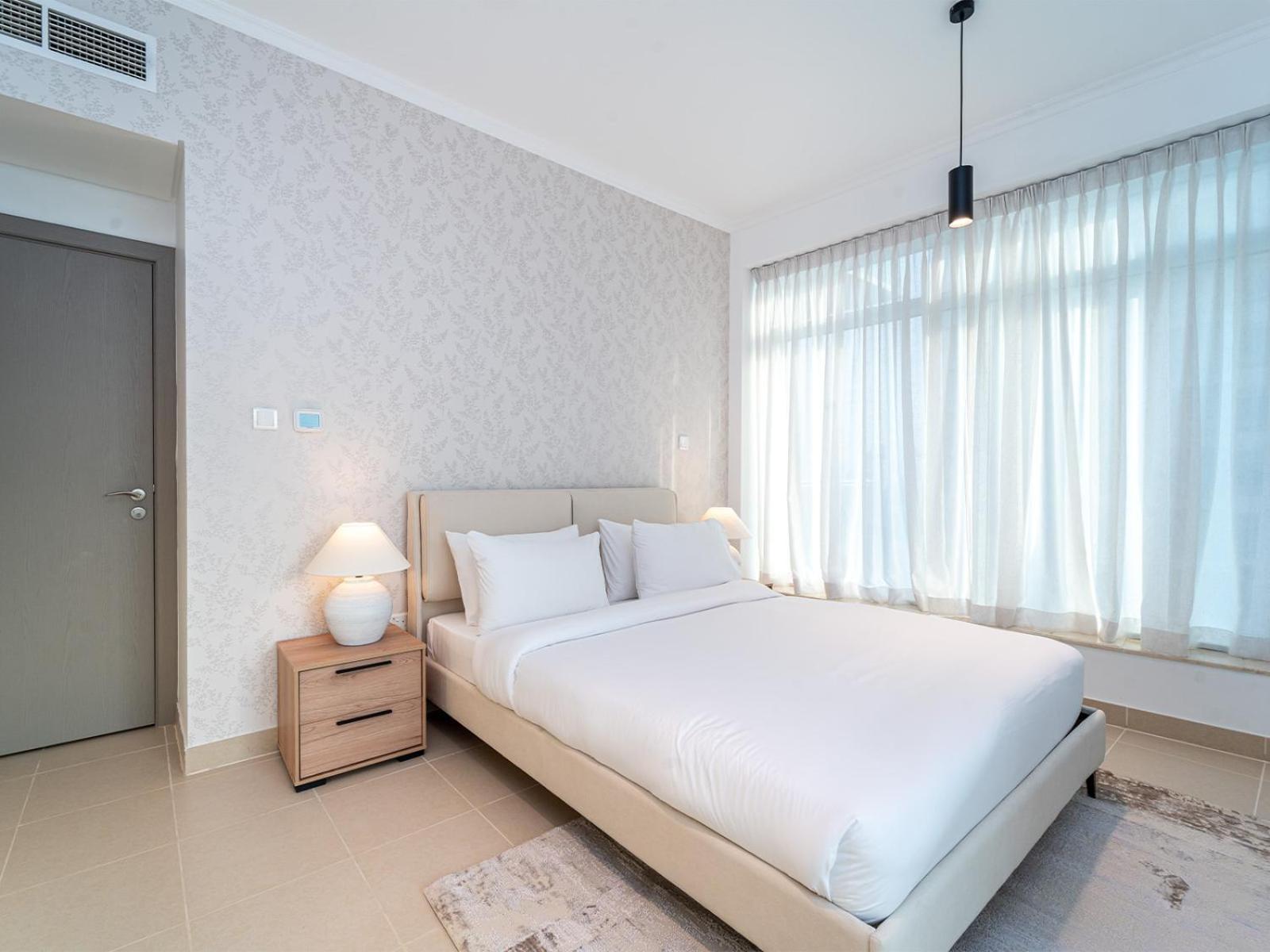 Apartment Burj Views 3 Min From Mall Luxury Downtown *