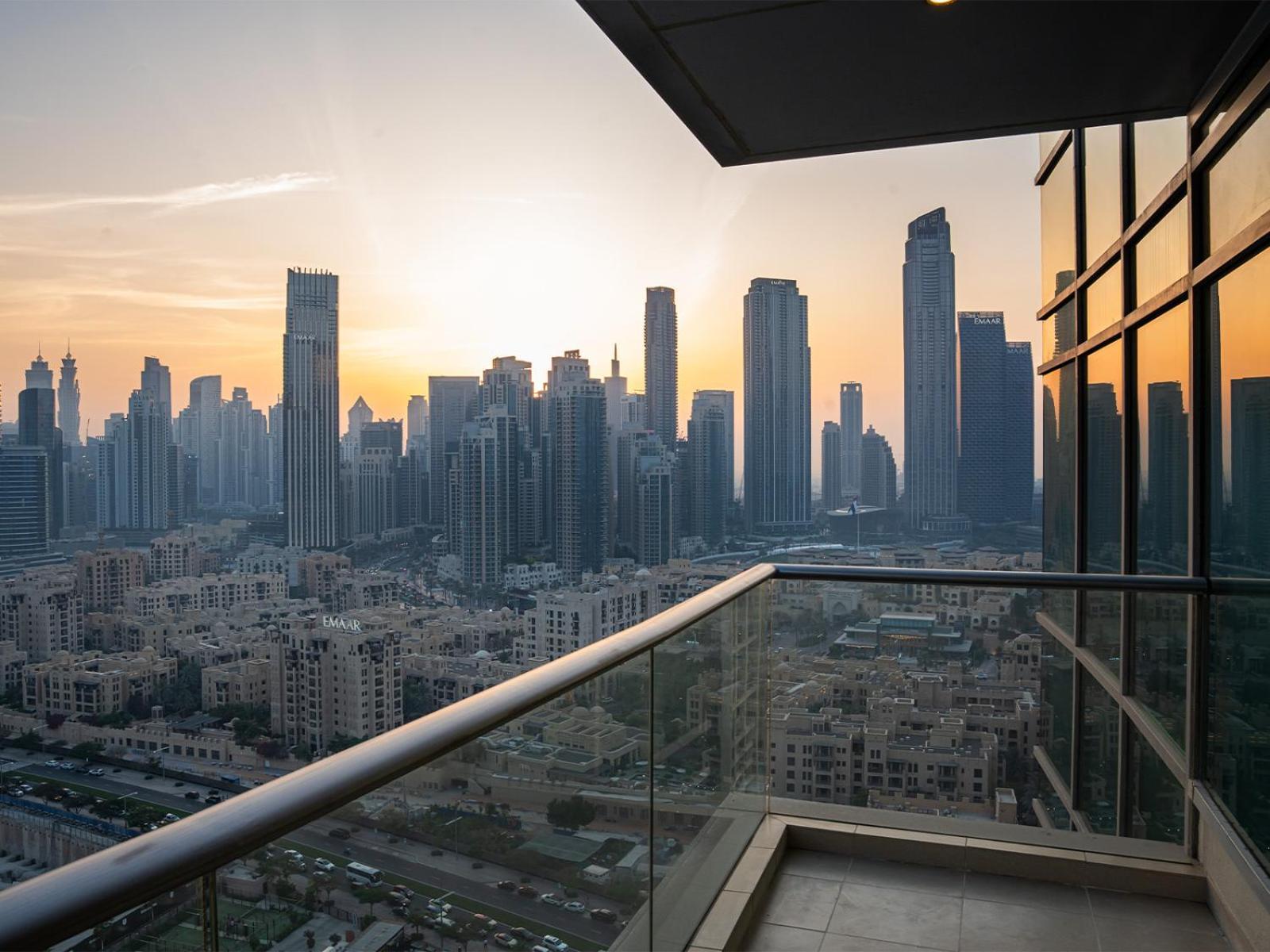 Burj Views 3 Min From Mall Luxury Downtown * Dubai