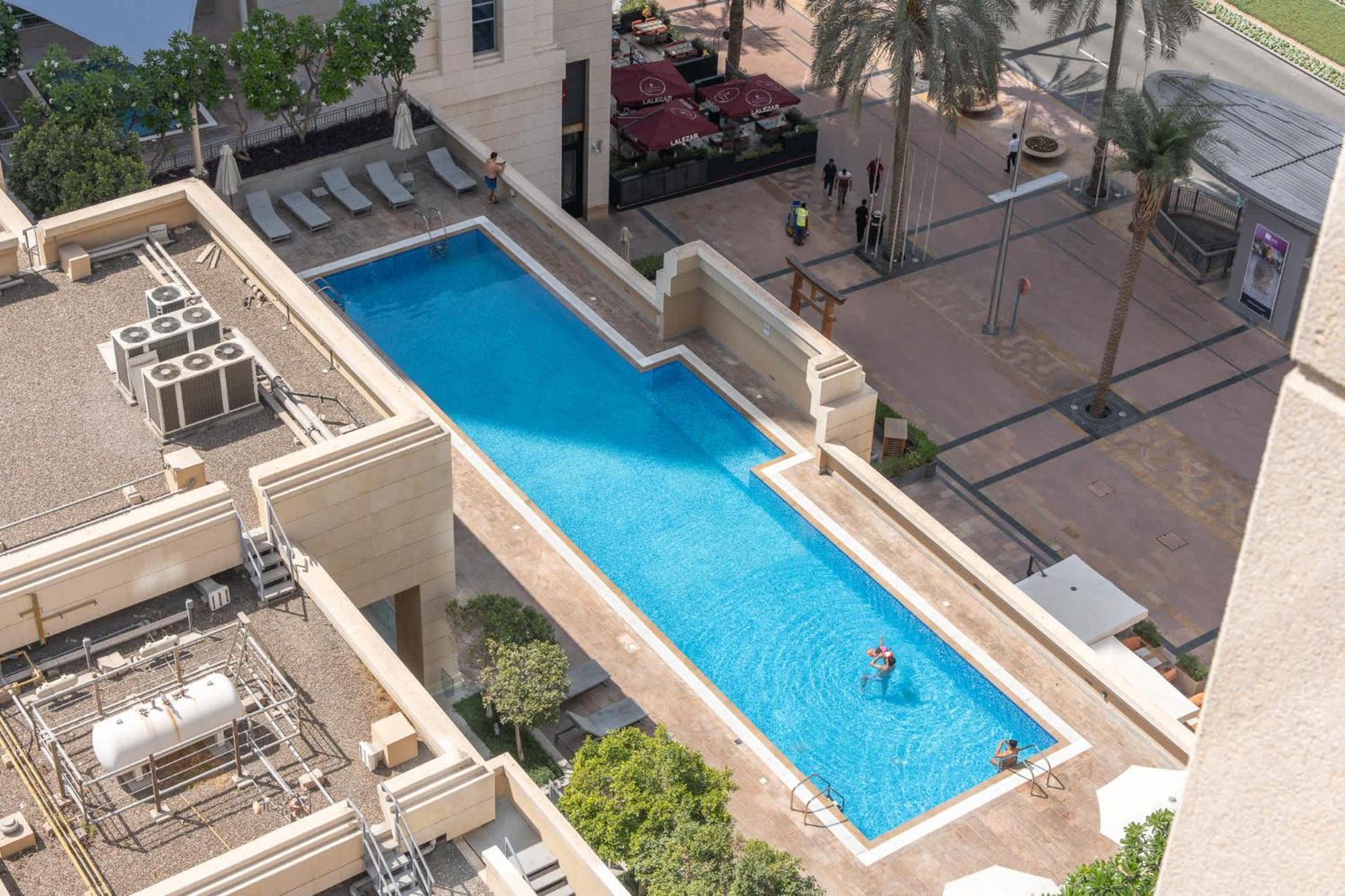 1 Bedroom Situated Near Burj Khalifa And Mall Apartment