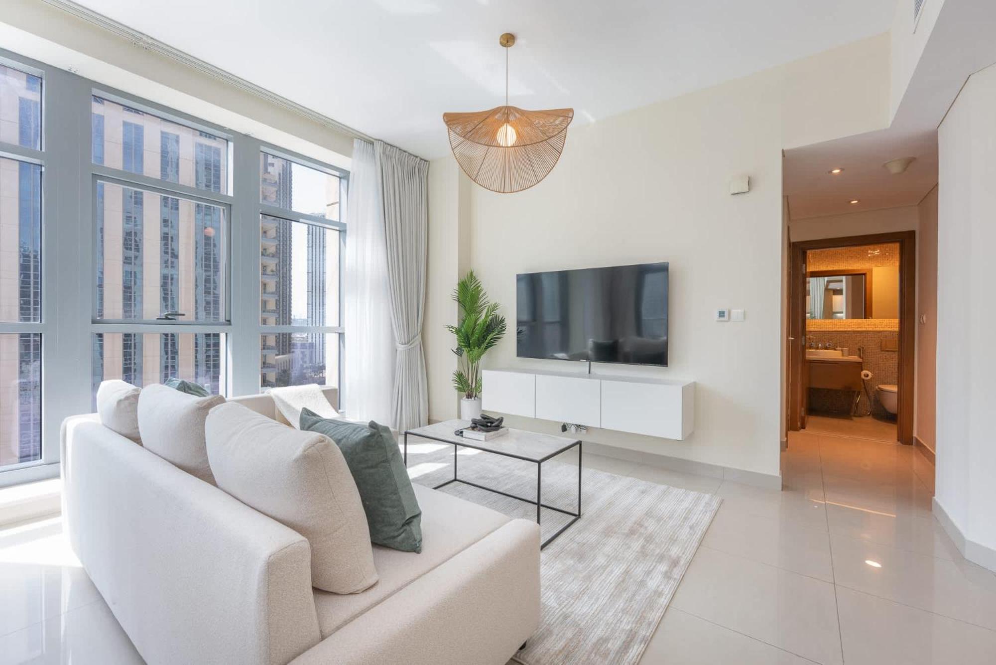 1 Bedroom Situated Near Burj Khalifa And Mall