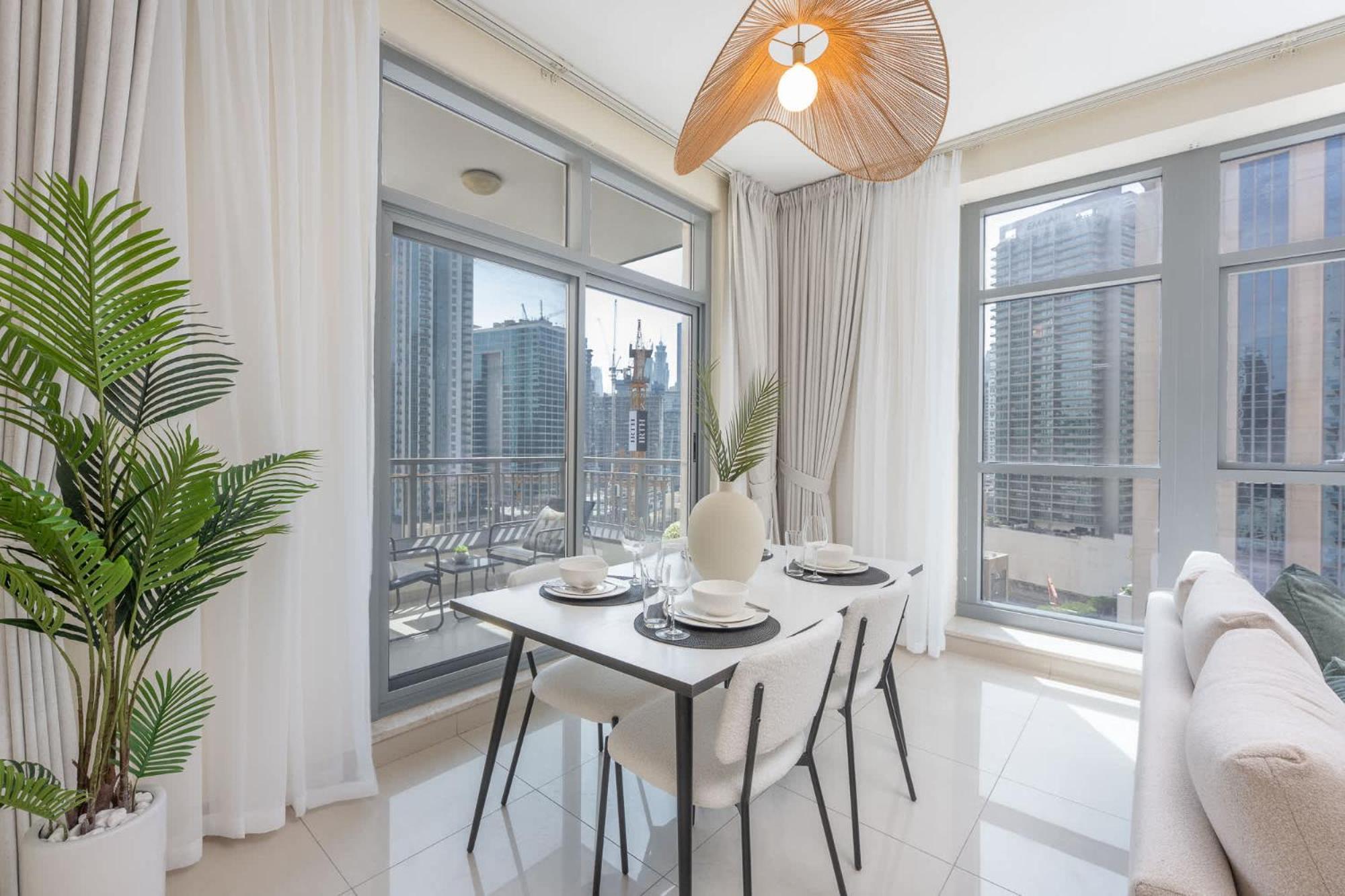 Apartment 1 Bedroom Situated Near Burj Khalifa And Mall Dubai