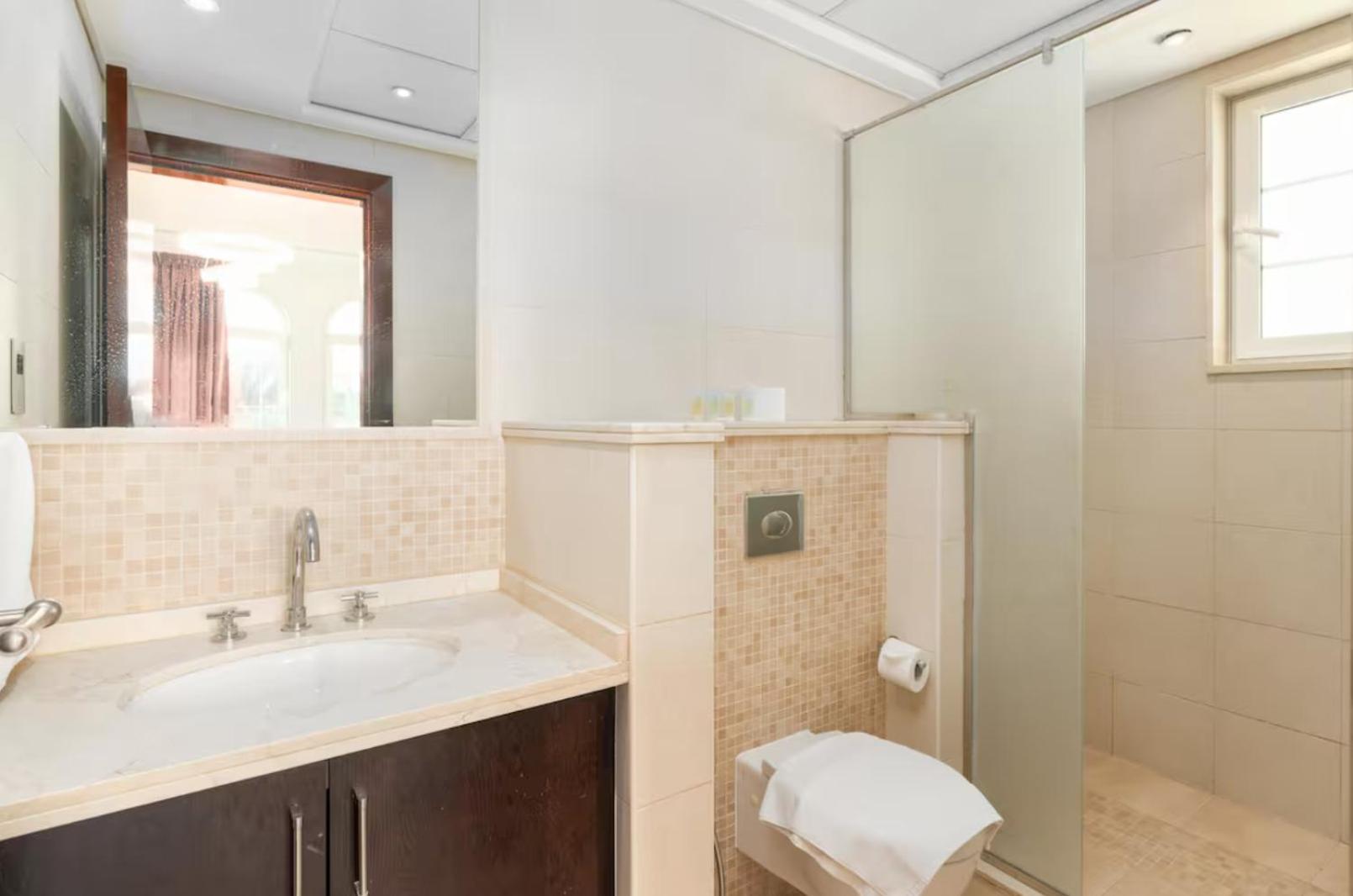 Elite In Villa Dubai
