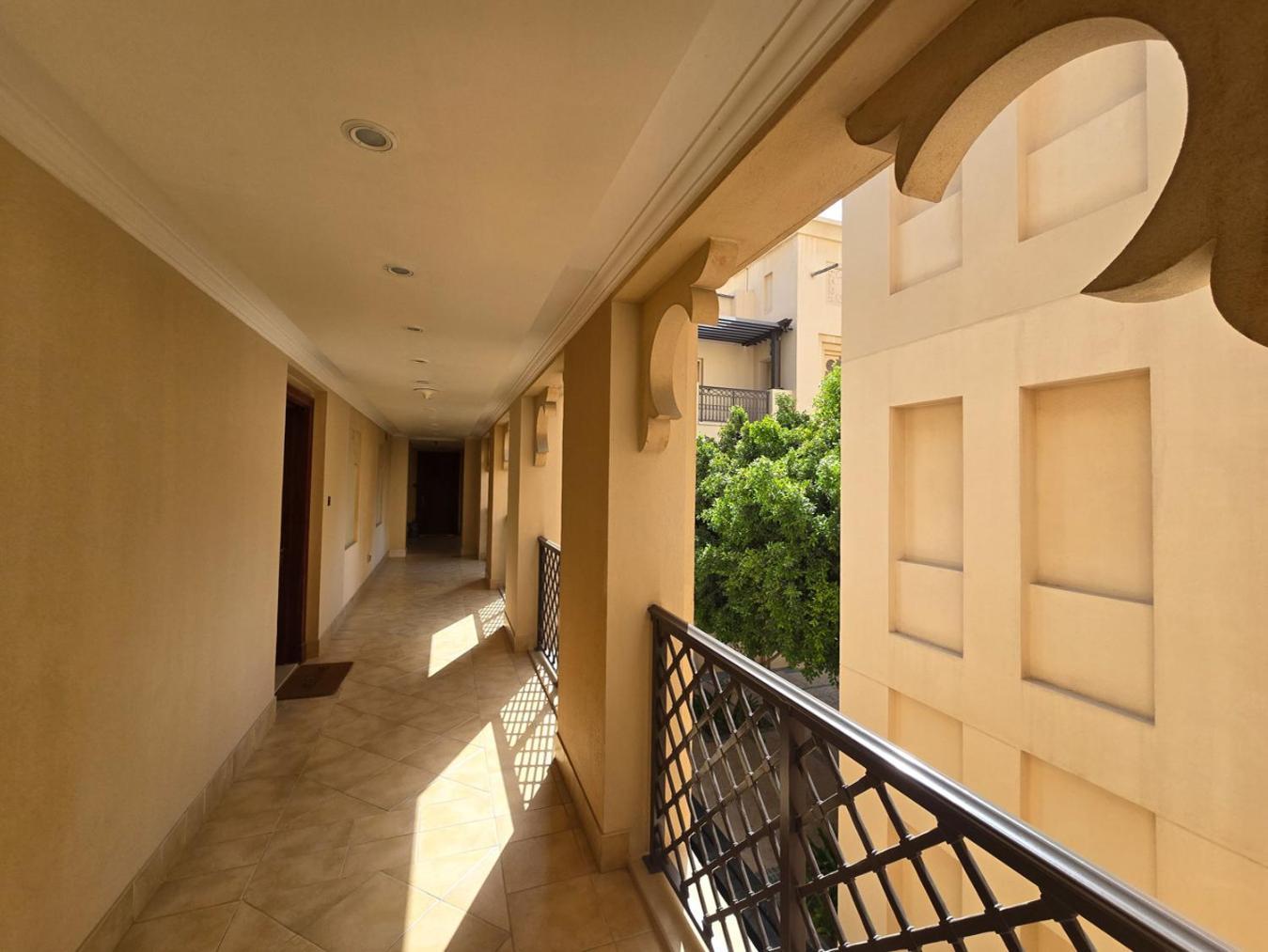 Apartment Easygo- Spacious-authentic-city Center Dubai