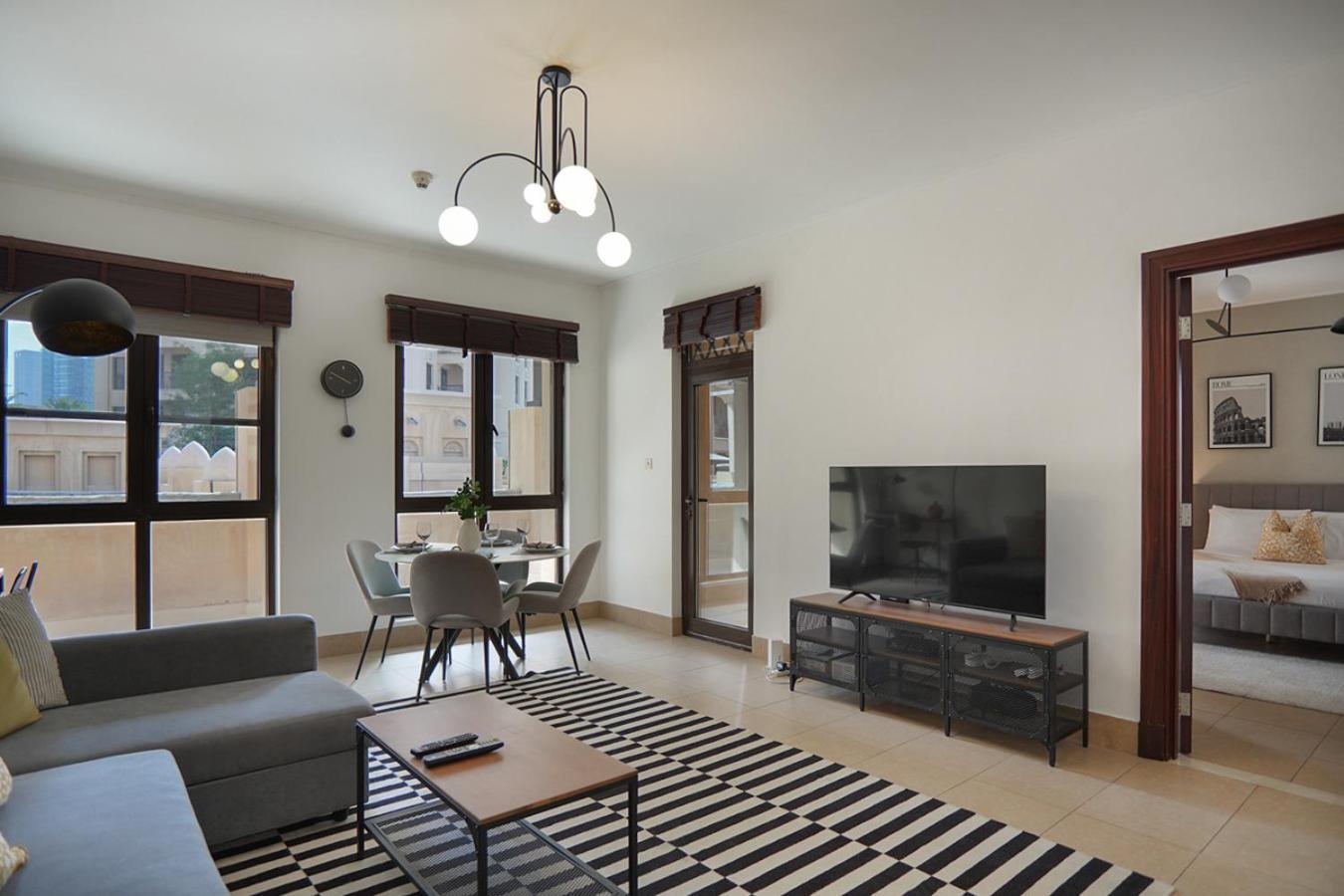Easygo- Spacious-authentic-city Center *