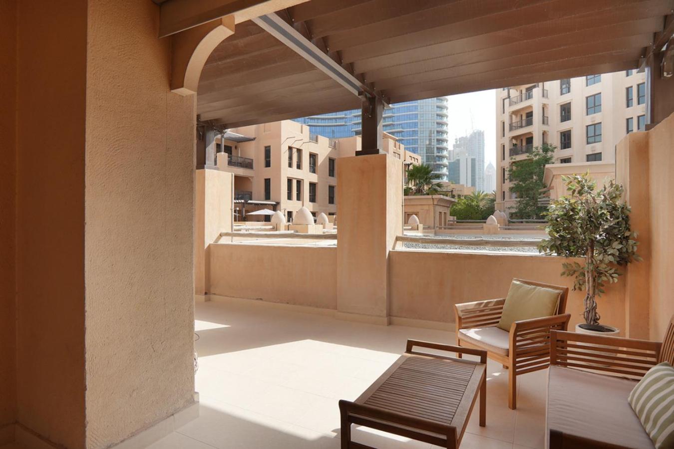 Apartment Easygo- Spacious-authentic-city Center Dubai
