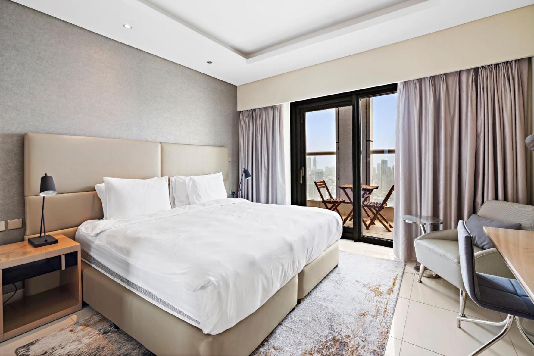 Luxury Living 3br High Rise With Burj Khalifa View * Dubai