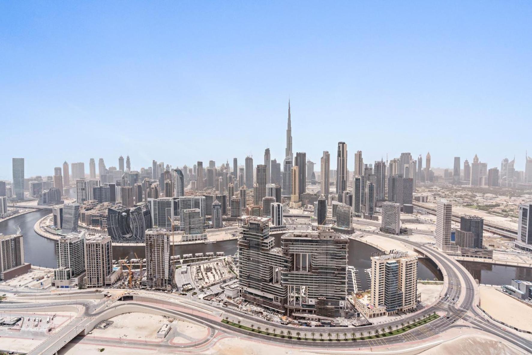 Apartment Luxury Living 3br High Rise With Burj Khalifa View