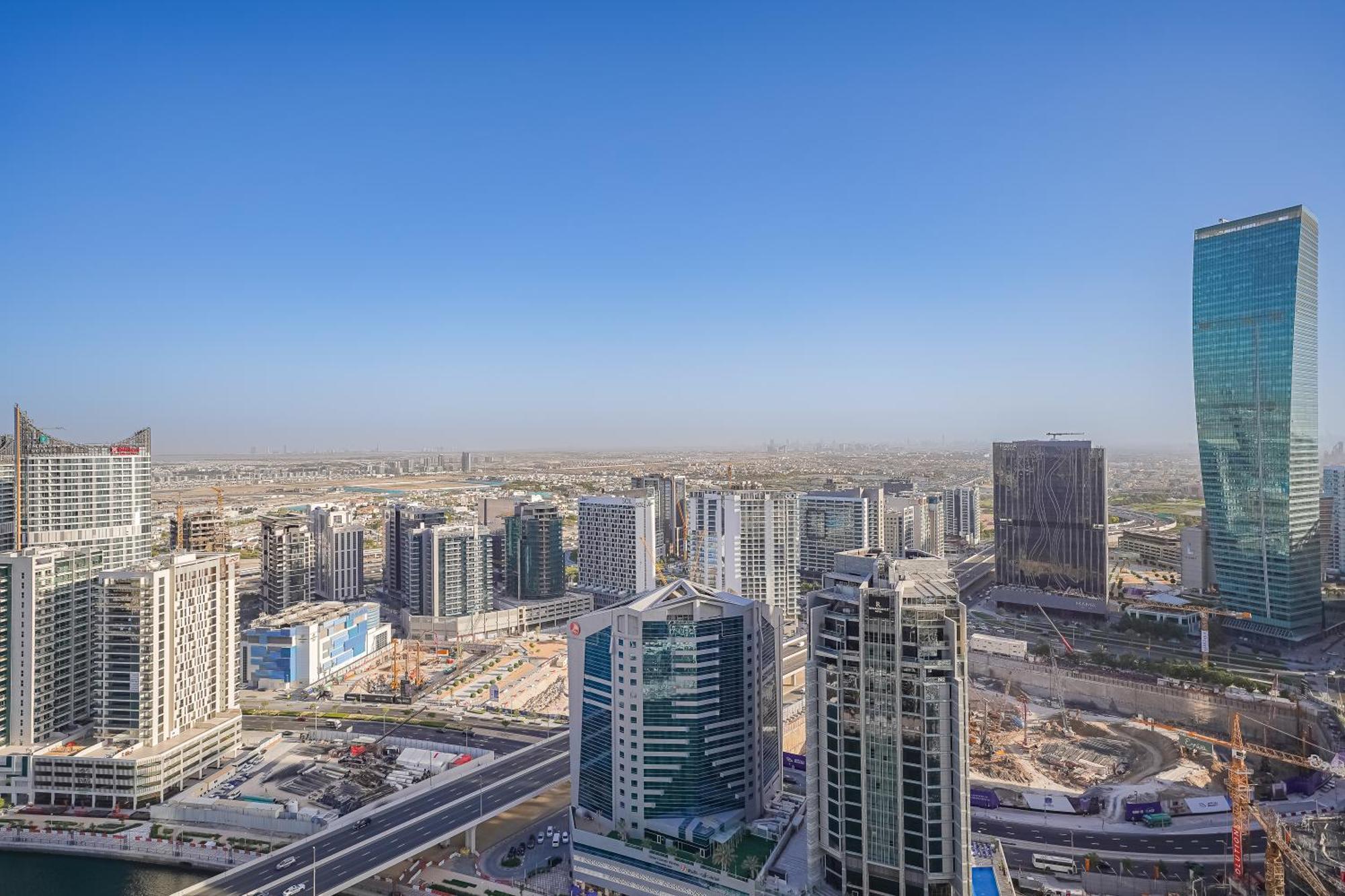 Apartment Escape 24 - Luxury In Damac Maison Prive Business Bay Dubai