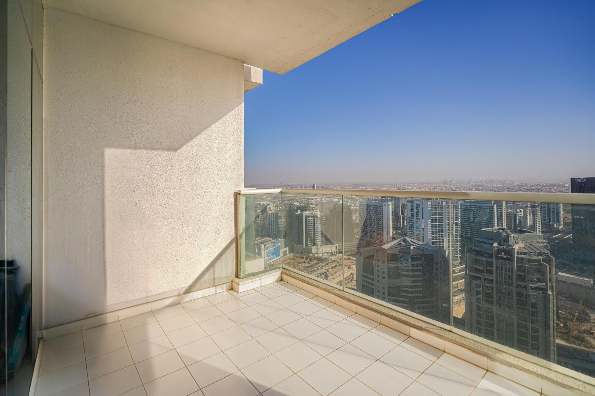 Escape 24 - Luxury In Damac Maison Prive Business Bay * Dubai
