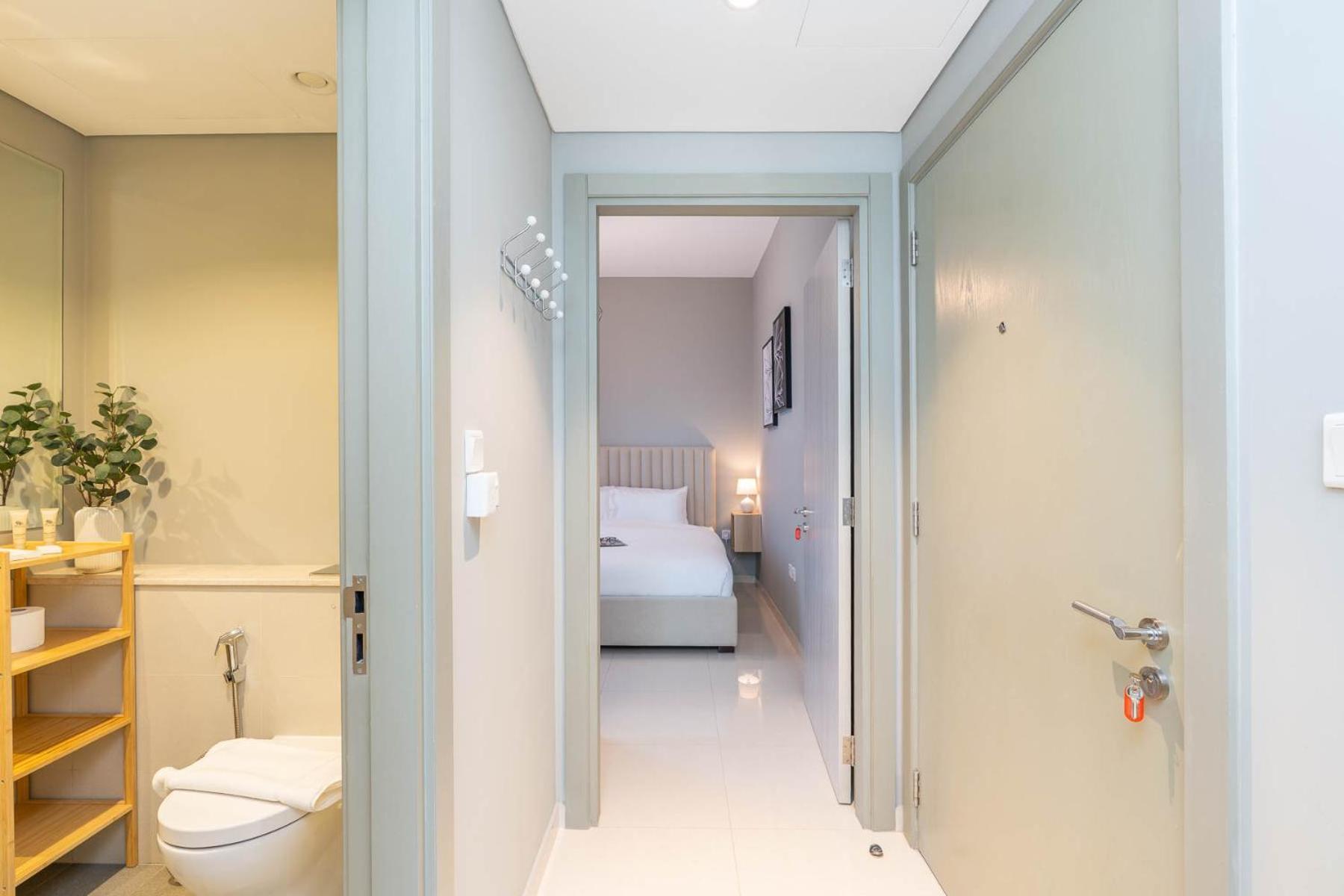 Perfect Location-for Work Or Leisure Apartment *