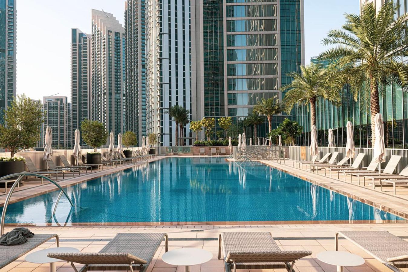 Apartment Burj Khalifa View And Mall Walk - 4br 14 Guests