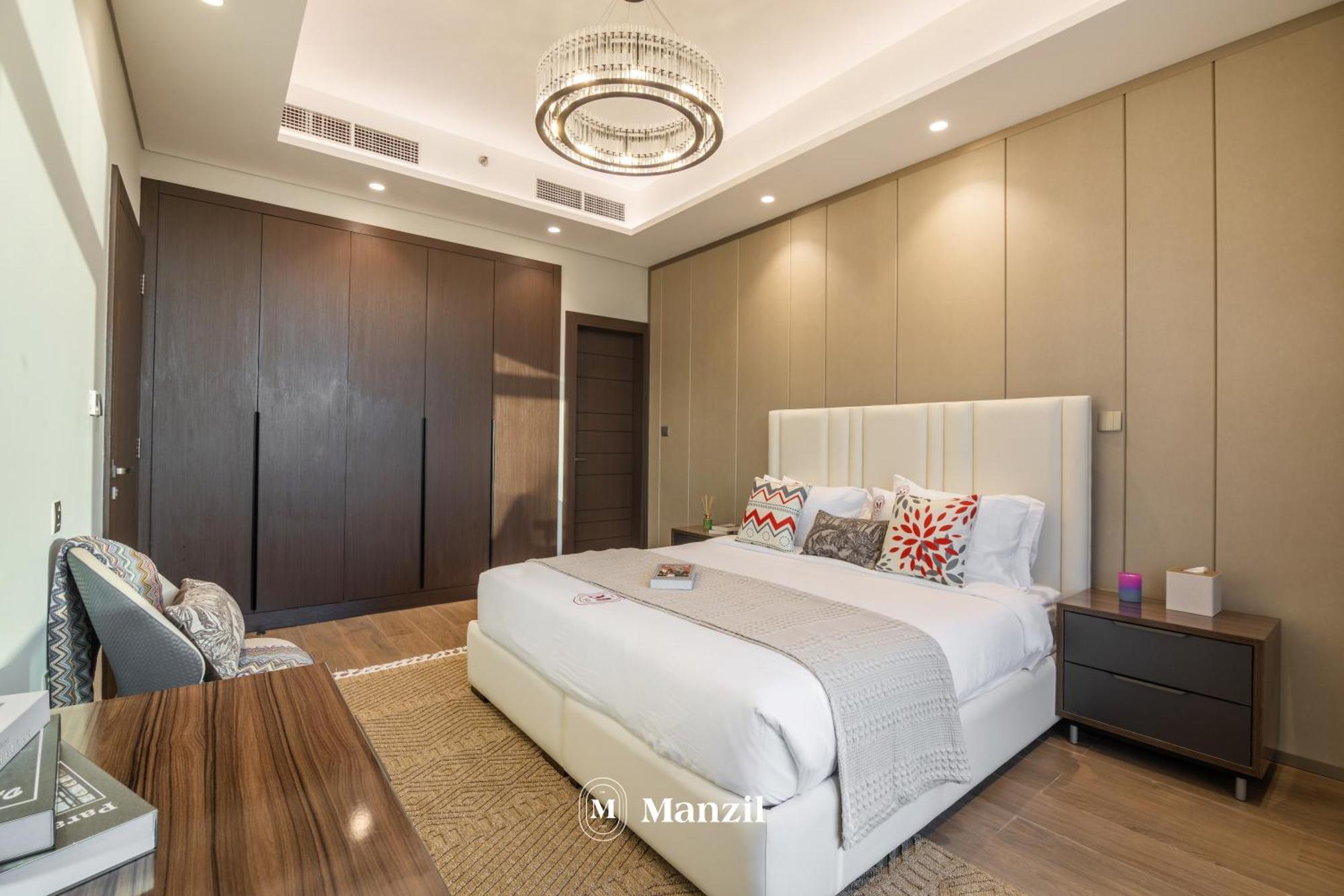 Luxury 1br At With Burj View In Business Bay, 2km To Mall *
