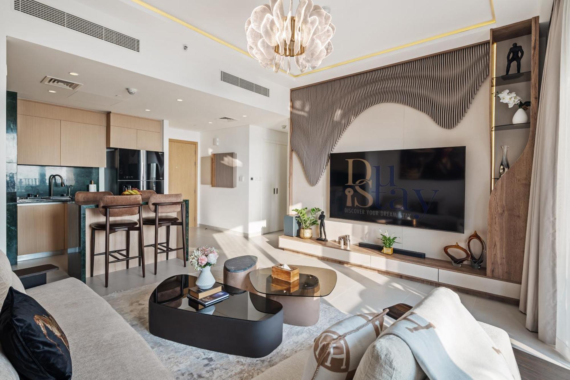 Harbour Retreat Stunning Community Views Apartment Dubai