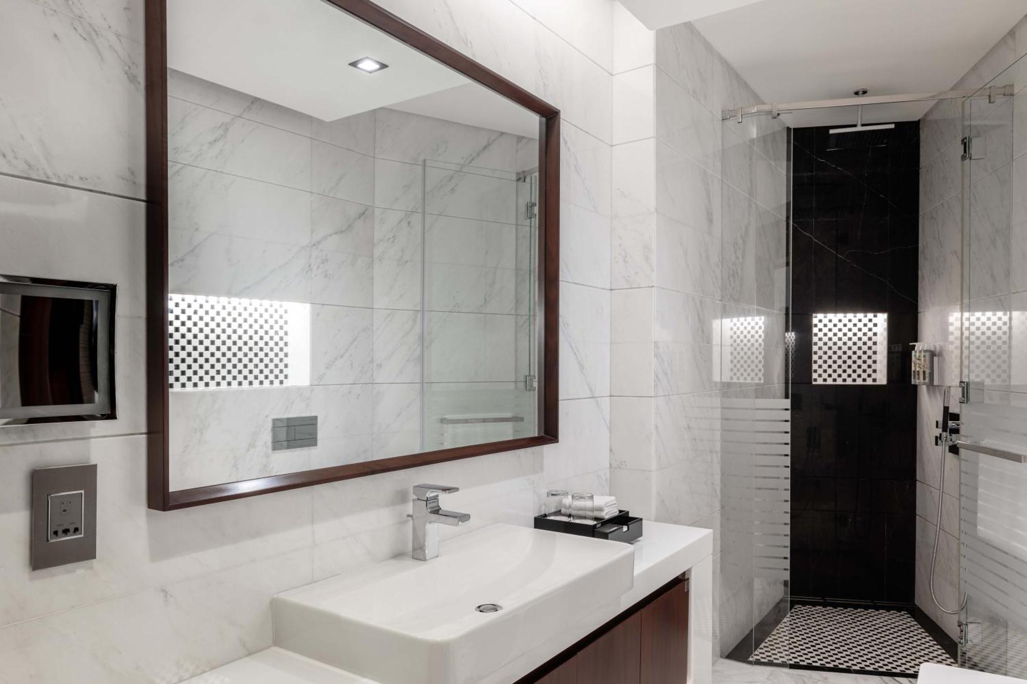 Renaissance Business Bay Hotel, 5* Dubai