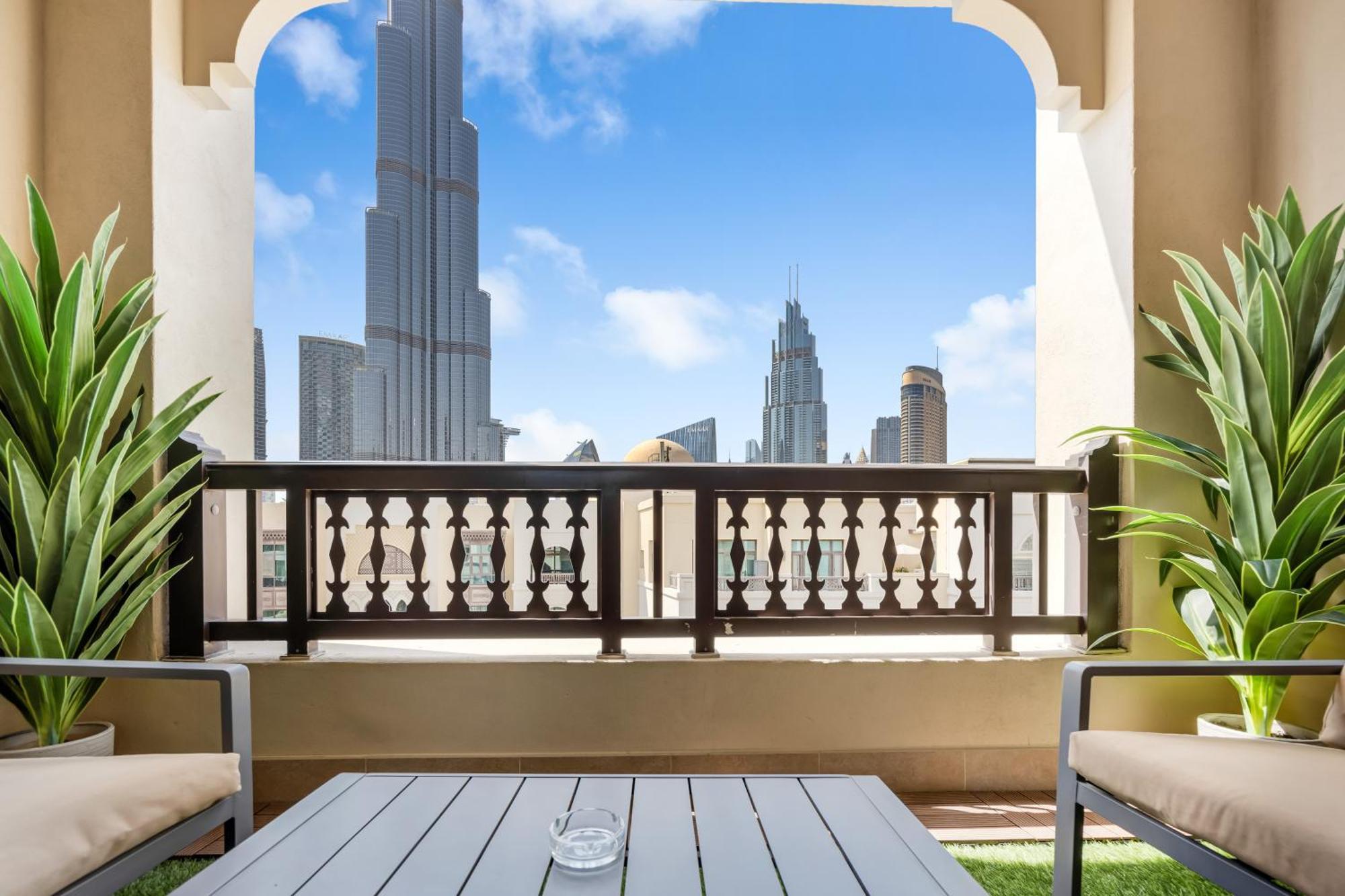 Durrani Homes - Luxe Living At Souk Al Bahar With Burj Khalifa And Partial Fountain View Dubai