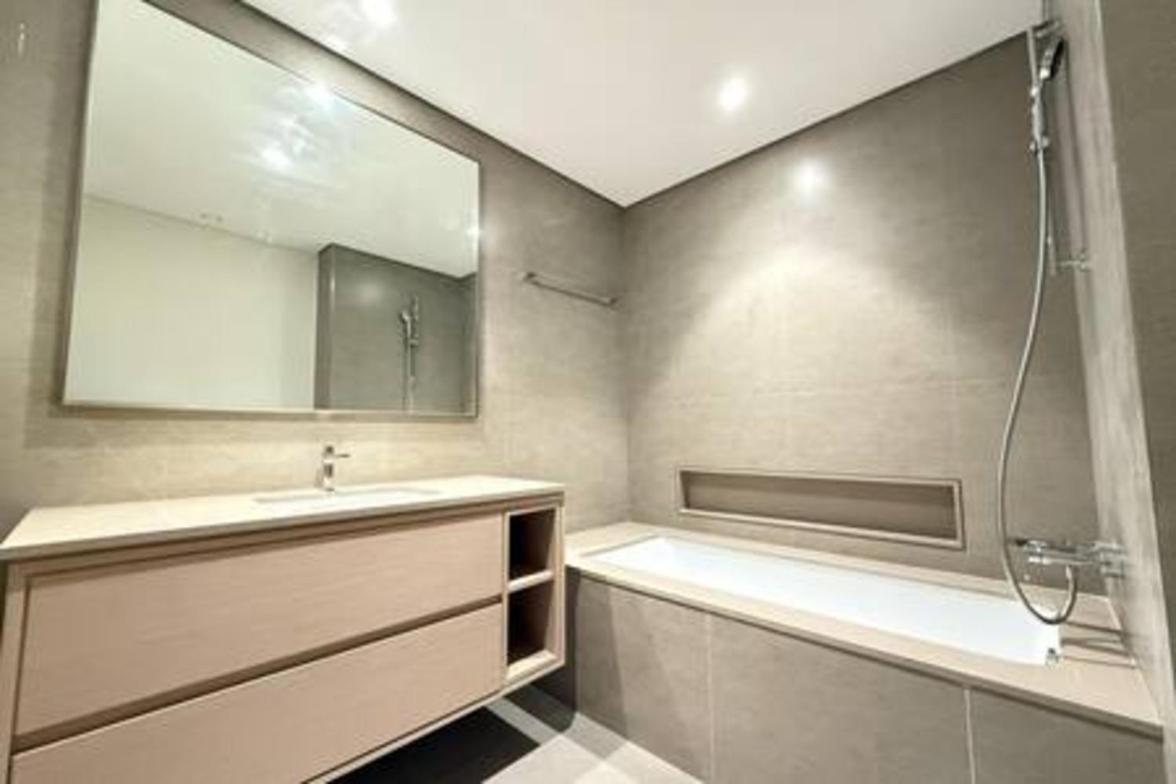 Likehome 5607gr 2-bhk With Burj Khalifa View In Downtown Apartment *