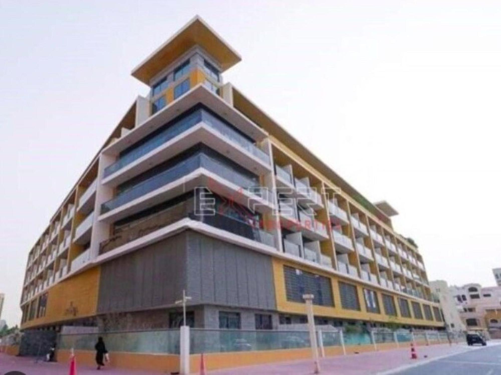 Apartment Chic & Comfortable In Crystal Jvc Dubai